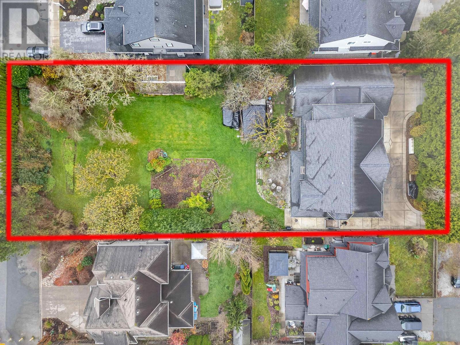 Property at 5080 45TH AVENUE image 3