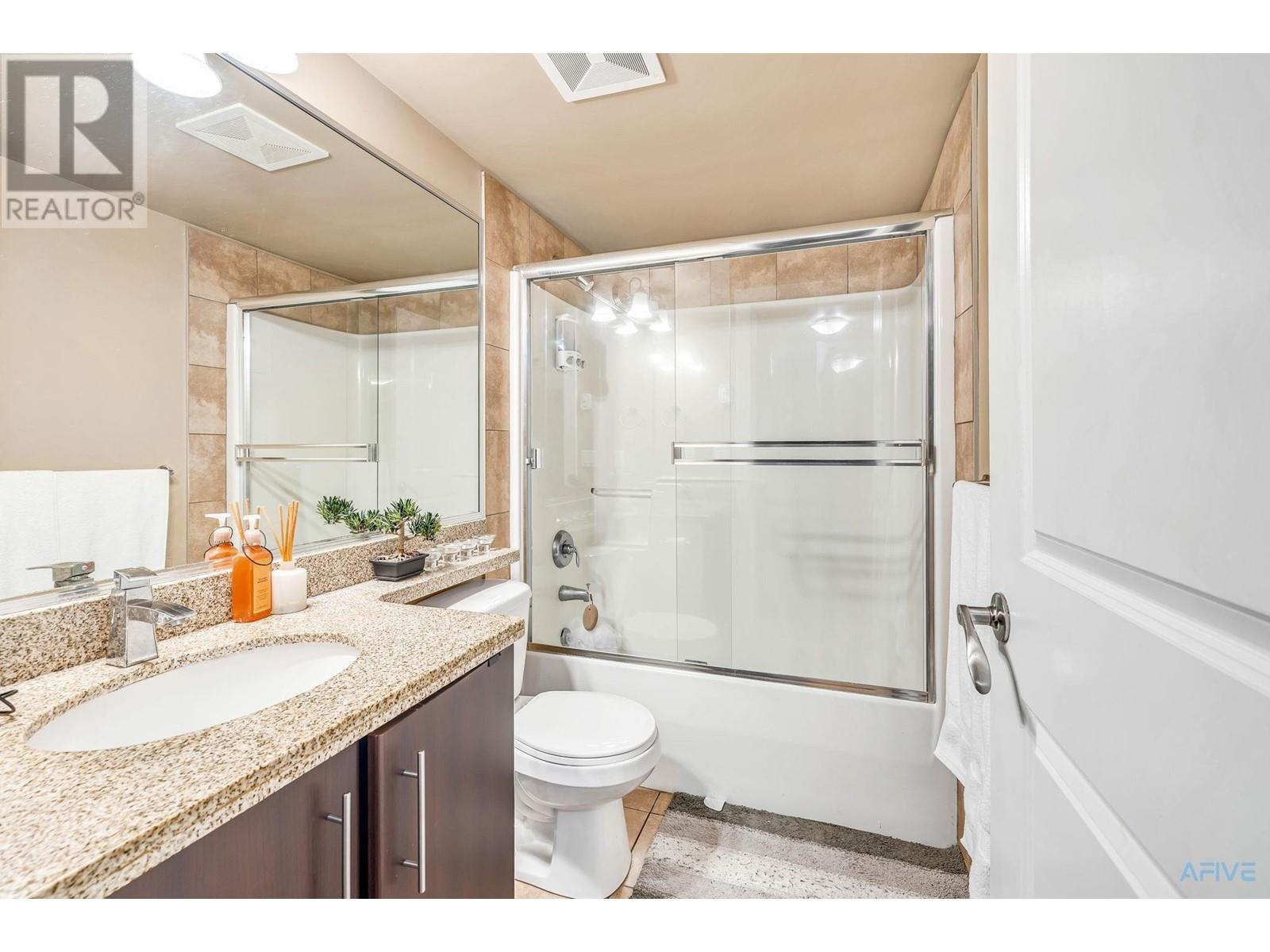 11 7428 14th Avenue, Burnaby, British Columbia  V3N 0C2 - Photo 14 - R2986876