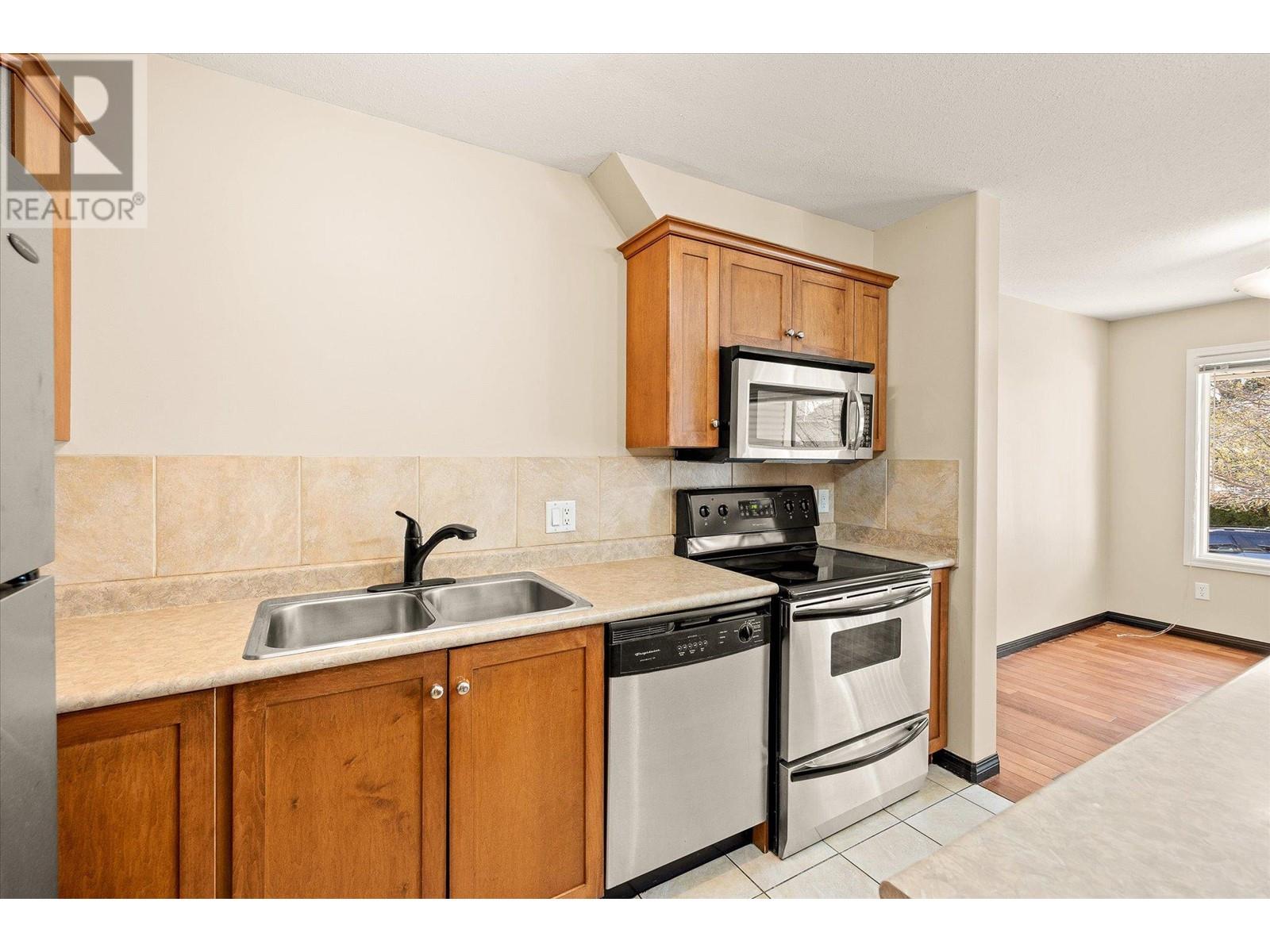 5460 Clements Crescent Unit# #106, Peachland, British Columbia  V0H 1X5 - Photo 9 - 10341344