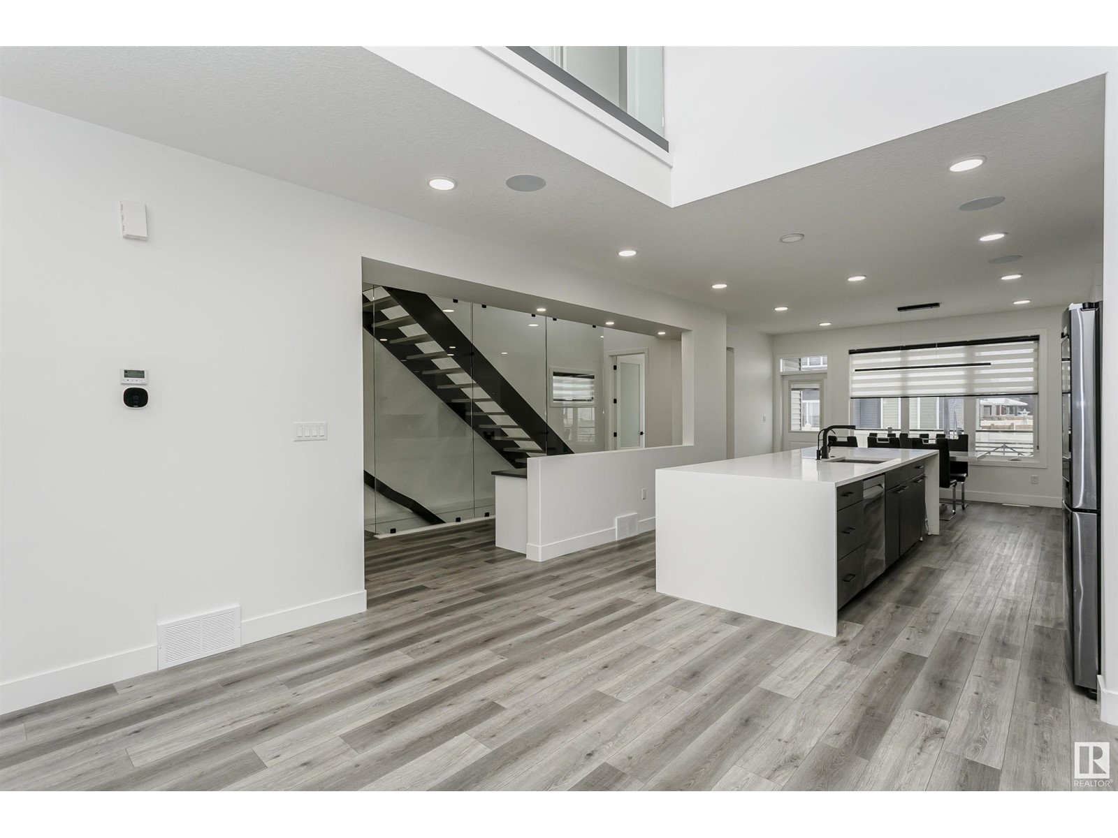 Property at 1 EVERMORE CR image 5