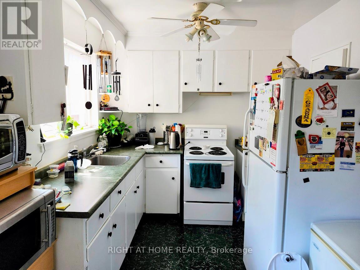 Property at 343 FRONTENAC AVENUE image 5