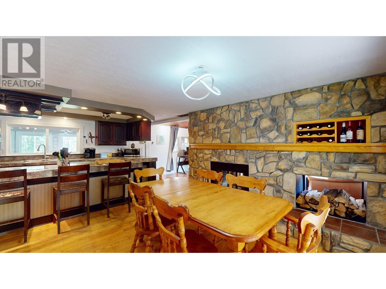 Property at 1272 HAUSAMAN ROAD image 3