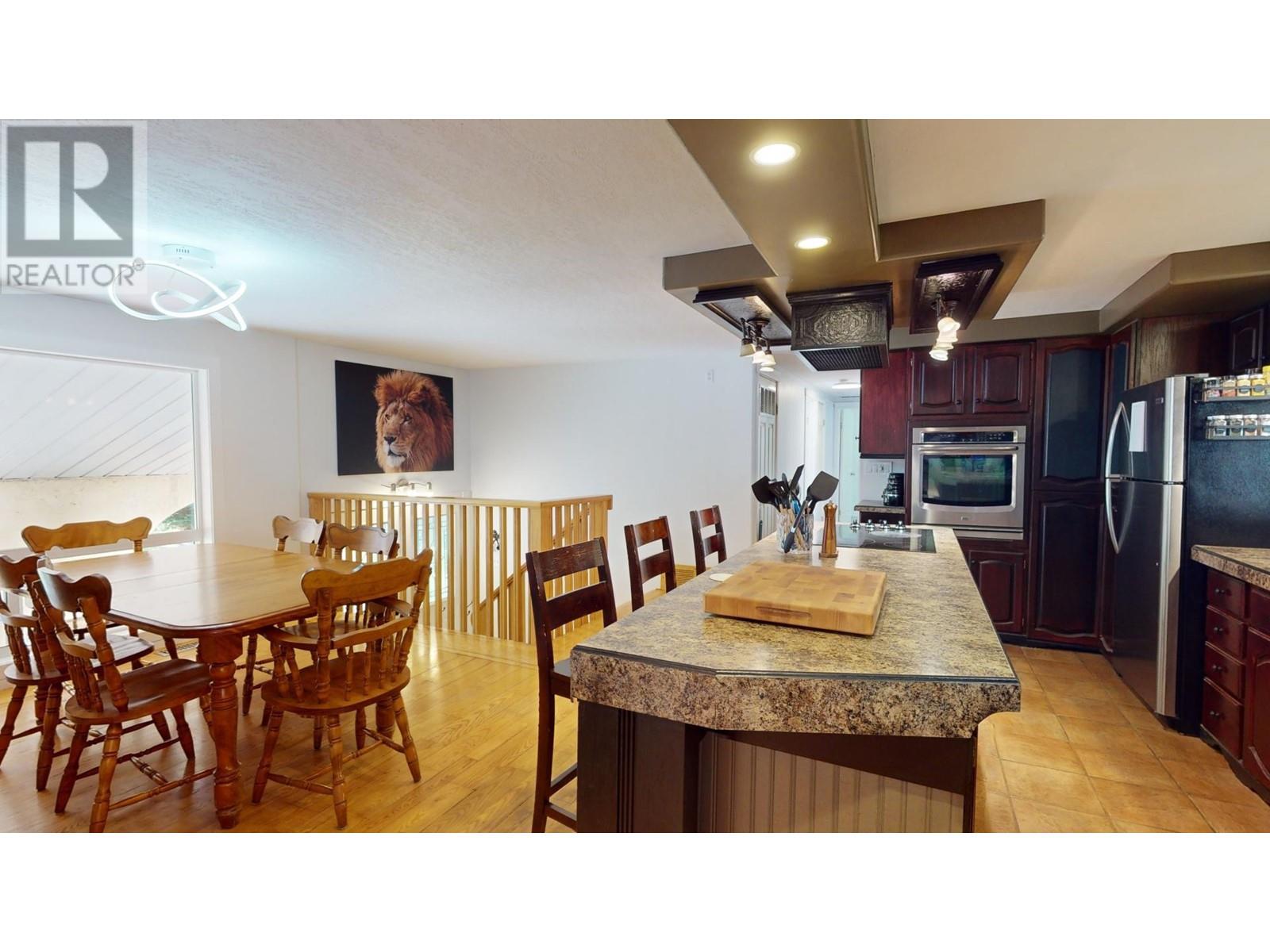 Property at 1272 HAUSAMAN ROAD image 4