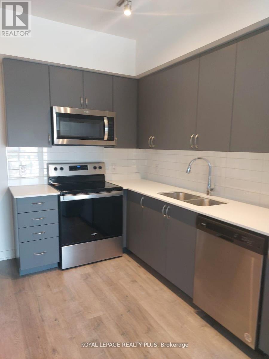 203 - 56 Lakeside Terrace, Barrie, Ontario  L4M 7B9 - Photo 3 - S12070180