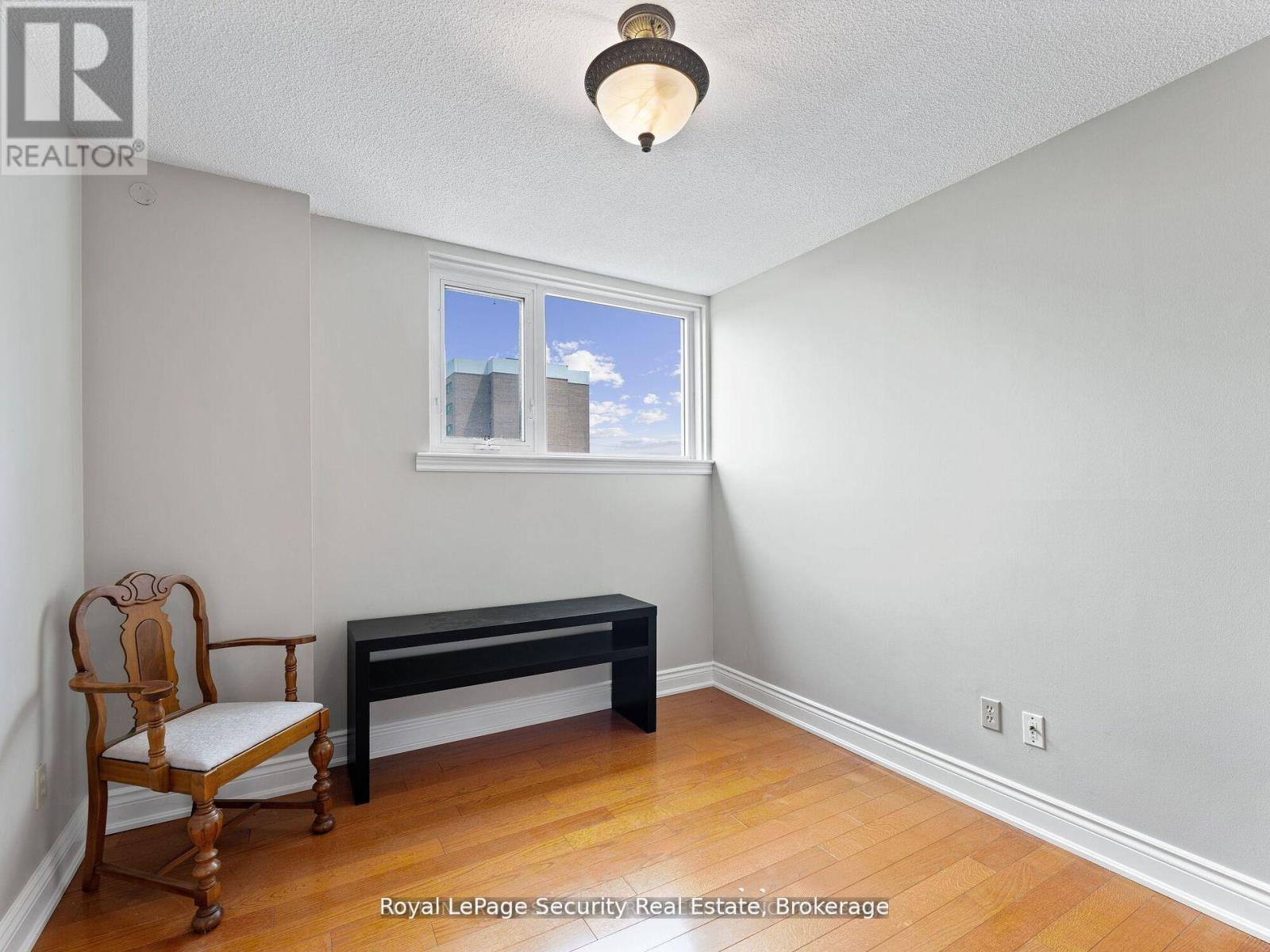 1504 - 240 Scarlett Road, Toronto, Ontario  M6N 4X4 - Photo 22 - W12070185