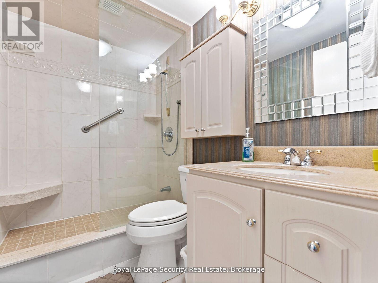 1504 - 240 Scarlett Road, Toronto, Ontario  M6N 4X4 - Photo 23 - W12070185