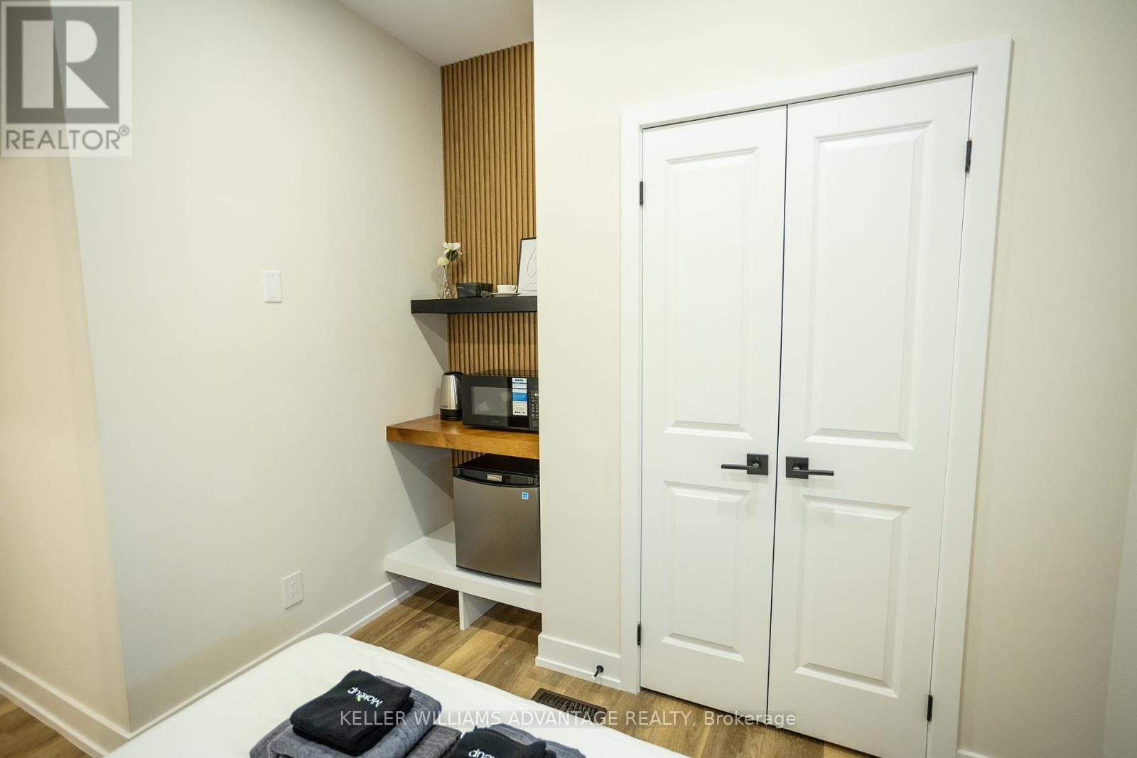 Unit 3 - 21 Batavia Avenue, Toronto, Ontario  M6N 4A1 - Photo 14 - W12070201