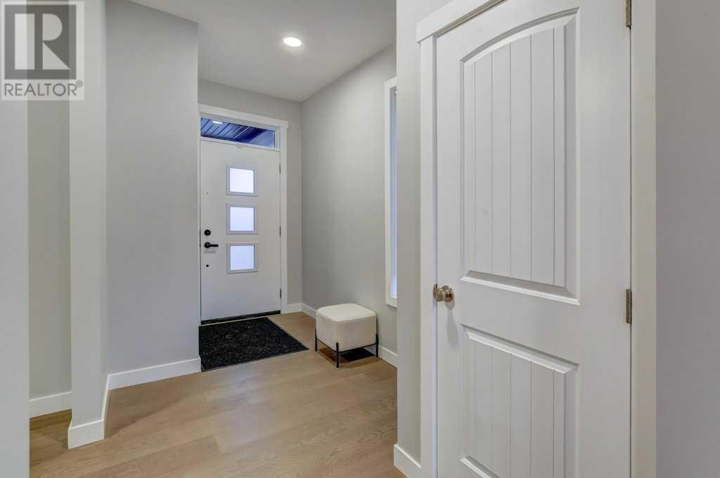 Property at 293 Edith Place NW image 2