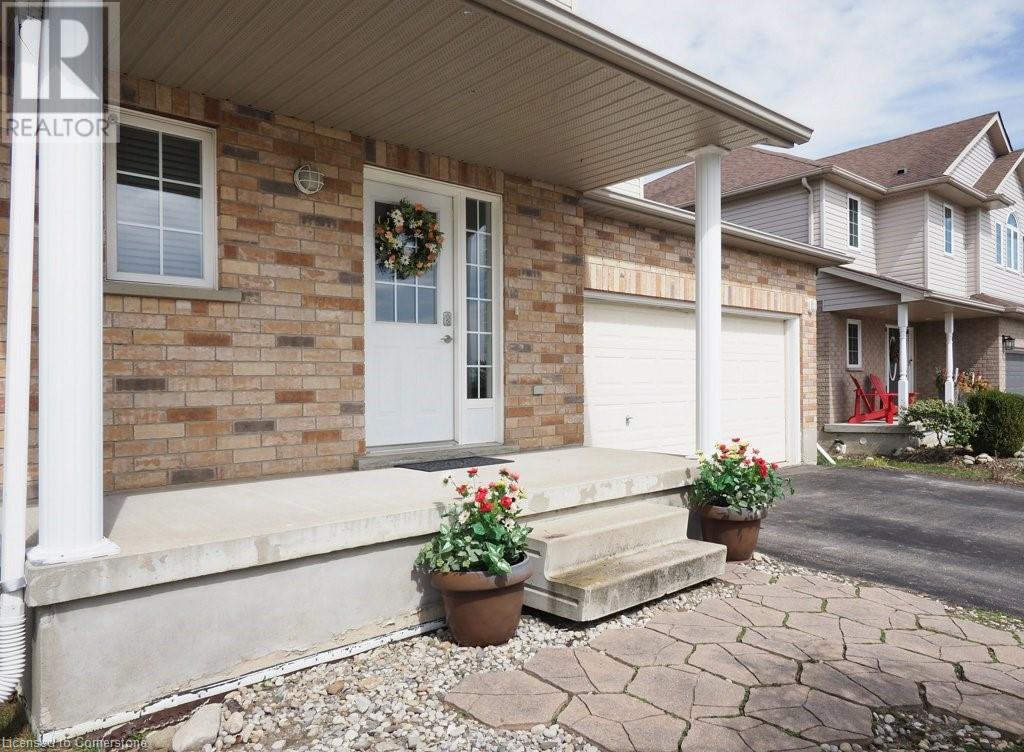226 Charlotta Street, Baden, Ontario  N3A 4M8 - Photo 2 - 40714991