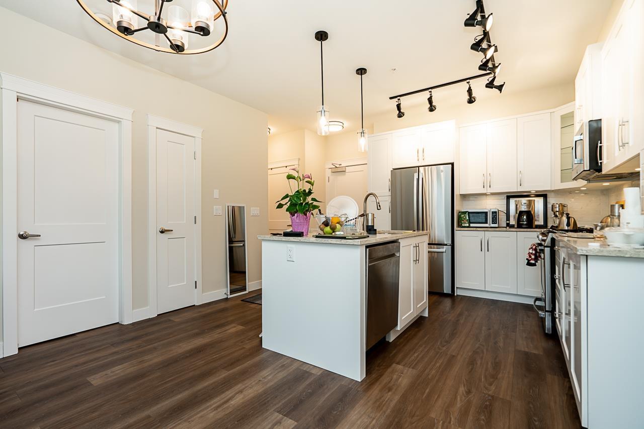 408 11077 Ravine Road, Surrey, British Columbia  V3T 3X5 - Photo 9 - R2987460