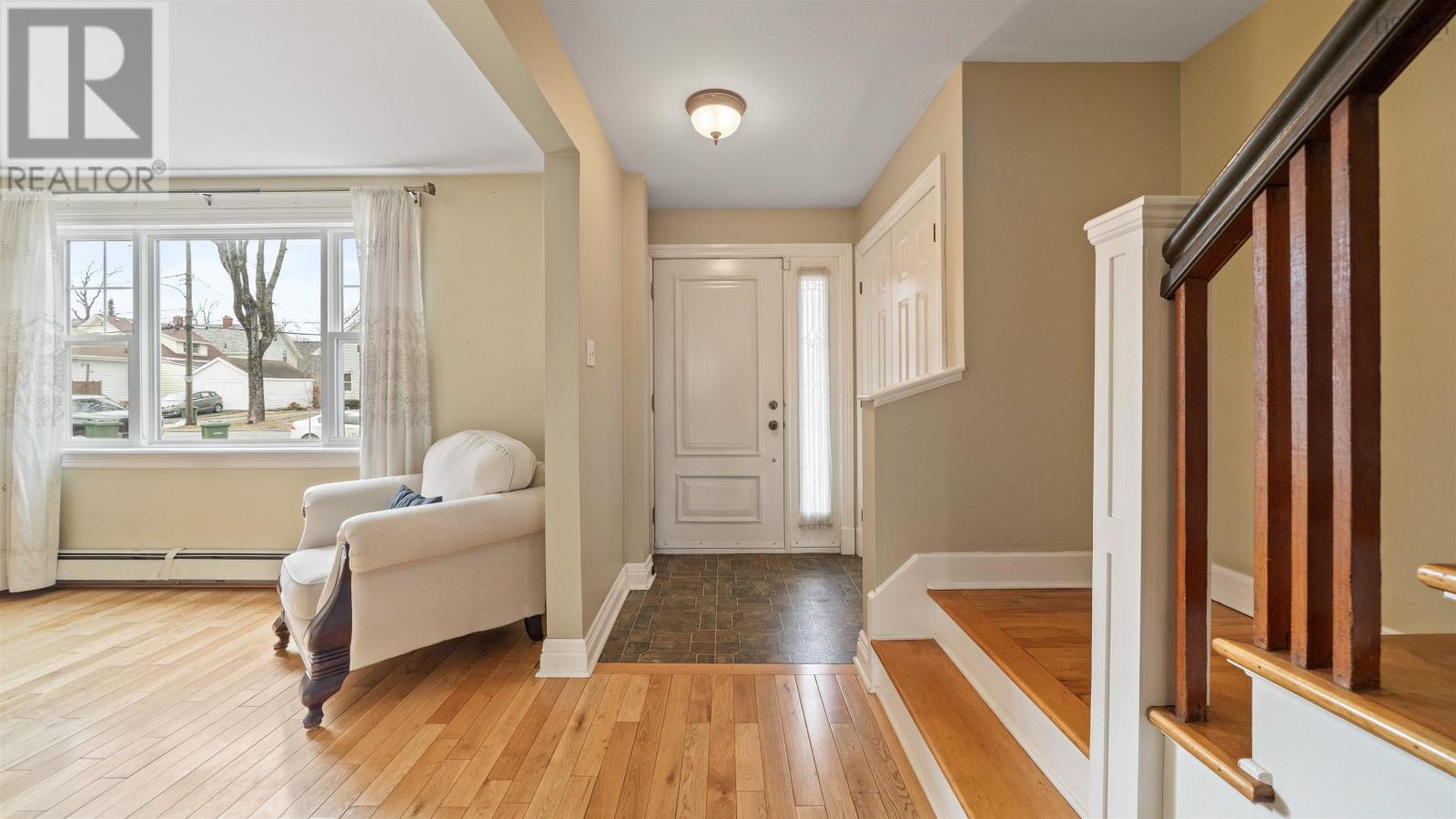 Property at 6188 Windsor Terrace image 4