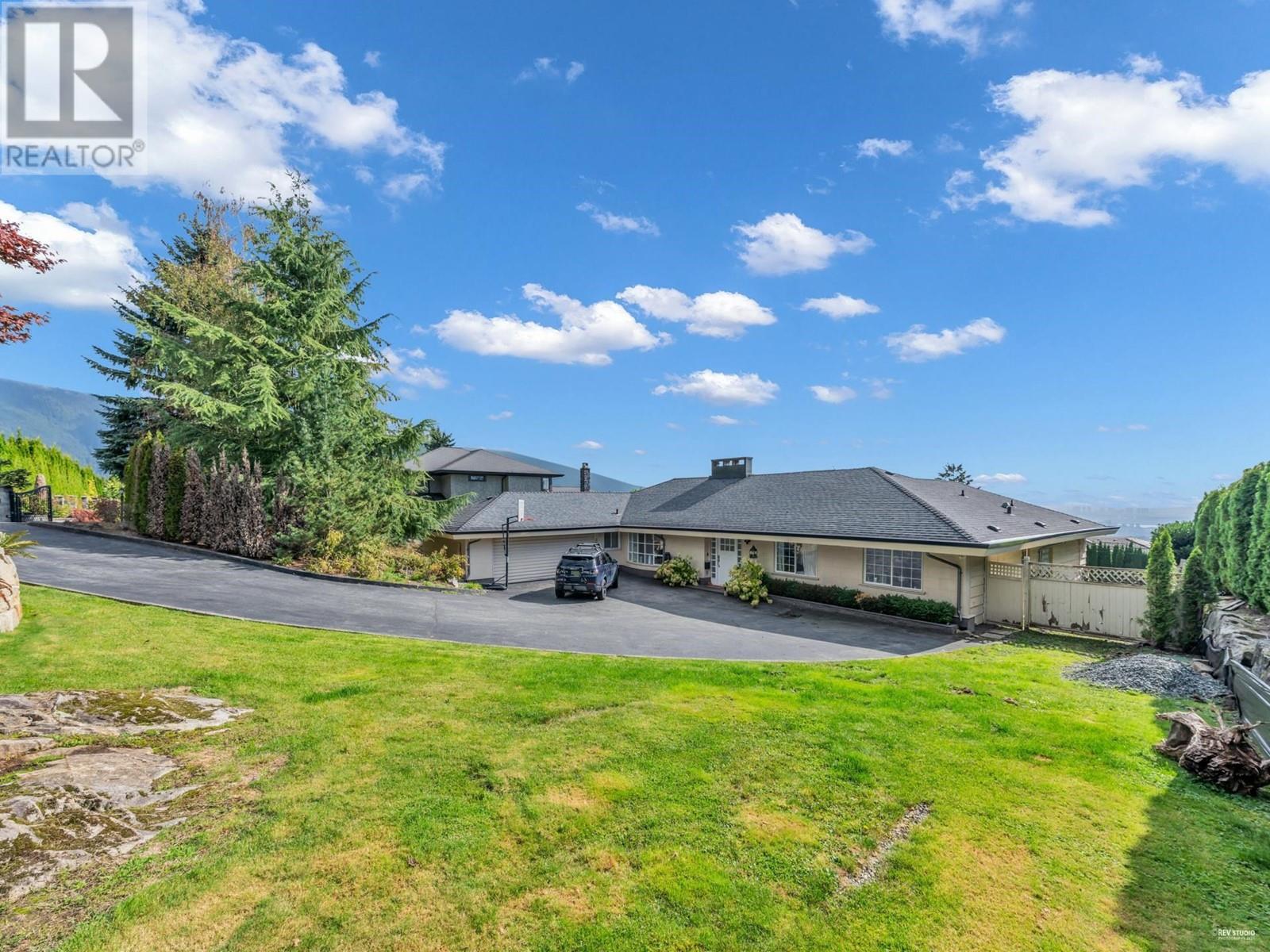 1002 Eyremount Drive, West Vancouver, British Columbia  V7S 2B3 - Photo 5 - R2923135