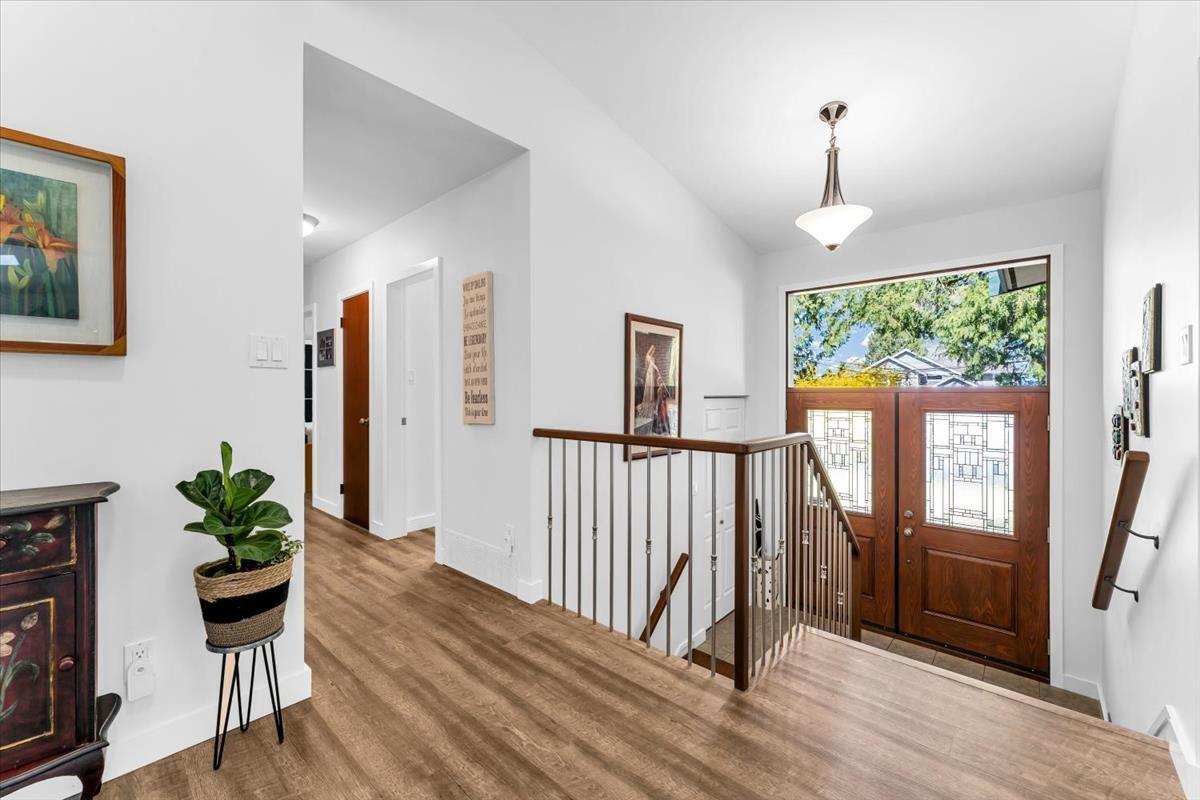 Property at 20676 46A AVENUE image 5