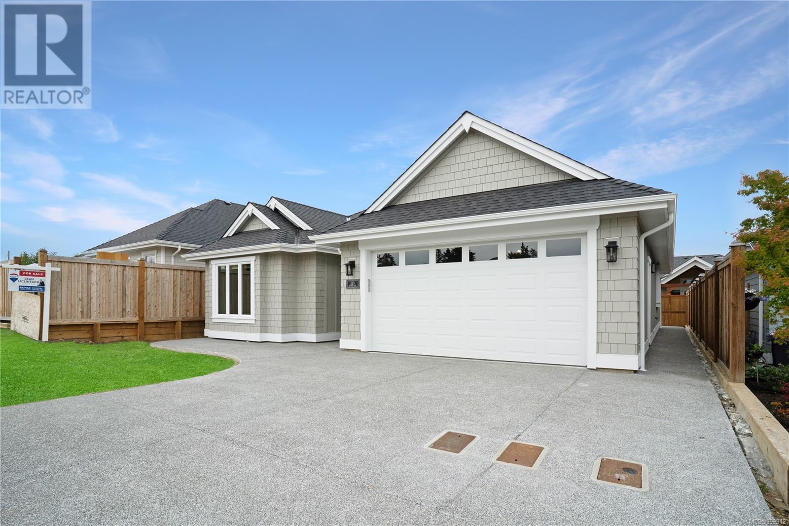 Property at 600 Rainbow Way image 3