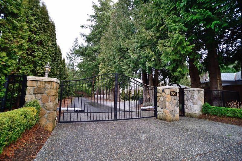 14243 31a Avenue, Surrey, British Columbia  V4P 2J3 - Photo 2 - R2987427