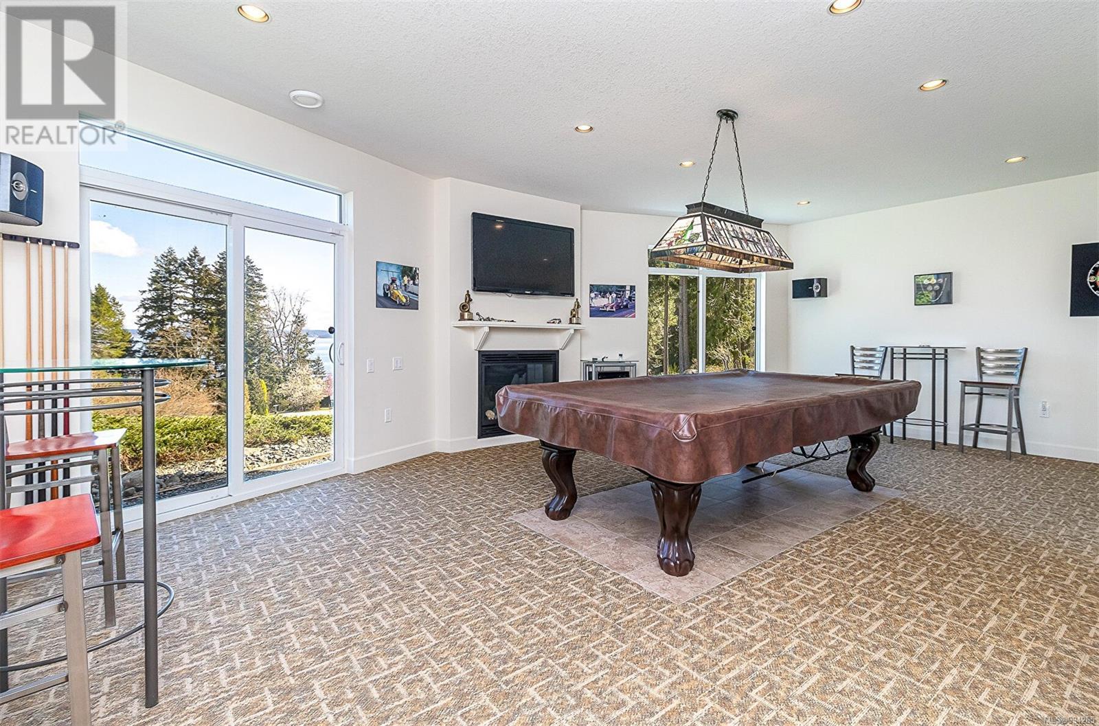 Property at 10801 Guilbride Dr image 2
