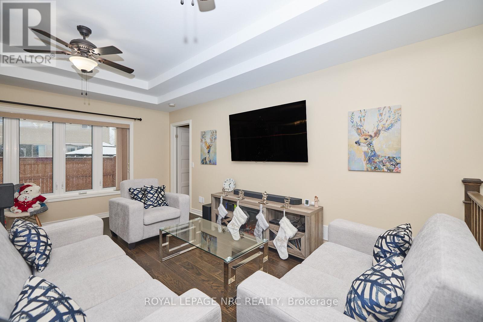 Property at 171 CLASSIC AVENUE image 5