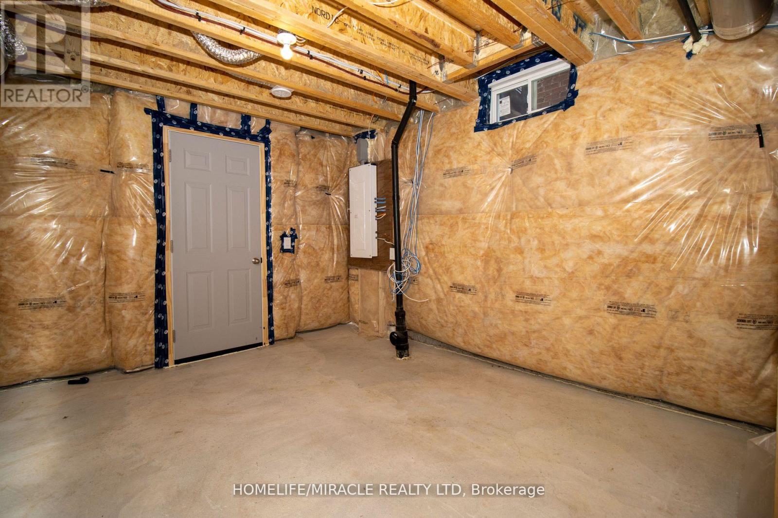 27 Lowes Hill Circle, Caledon, Ontario  L7C 4H5 - Photo 37 - W12069812