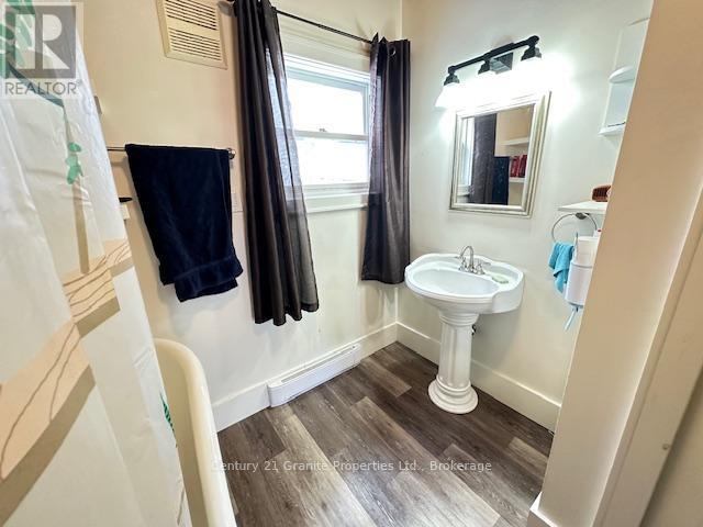 26 Riverdale Road, Parry Sound, Ontario  P2A 1N9 - Photo 23 - X12070262