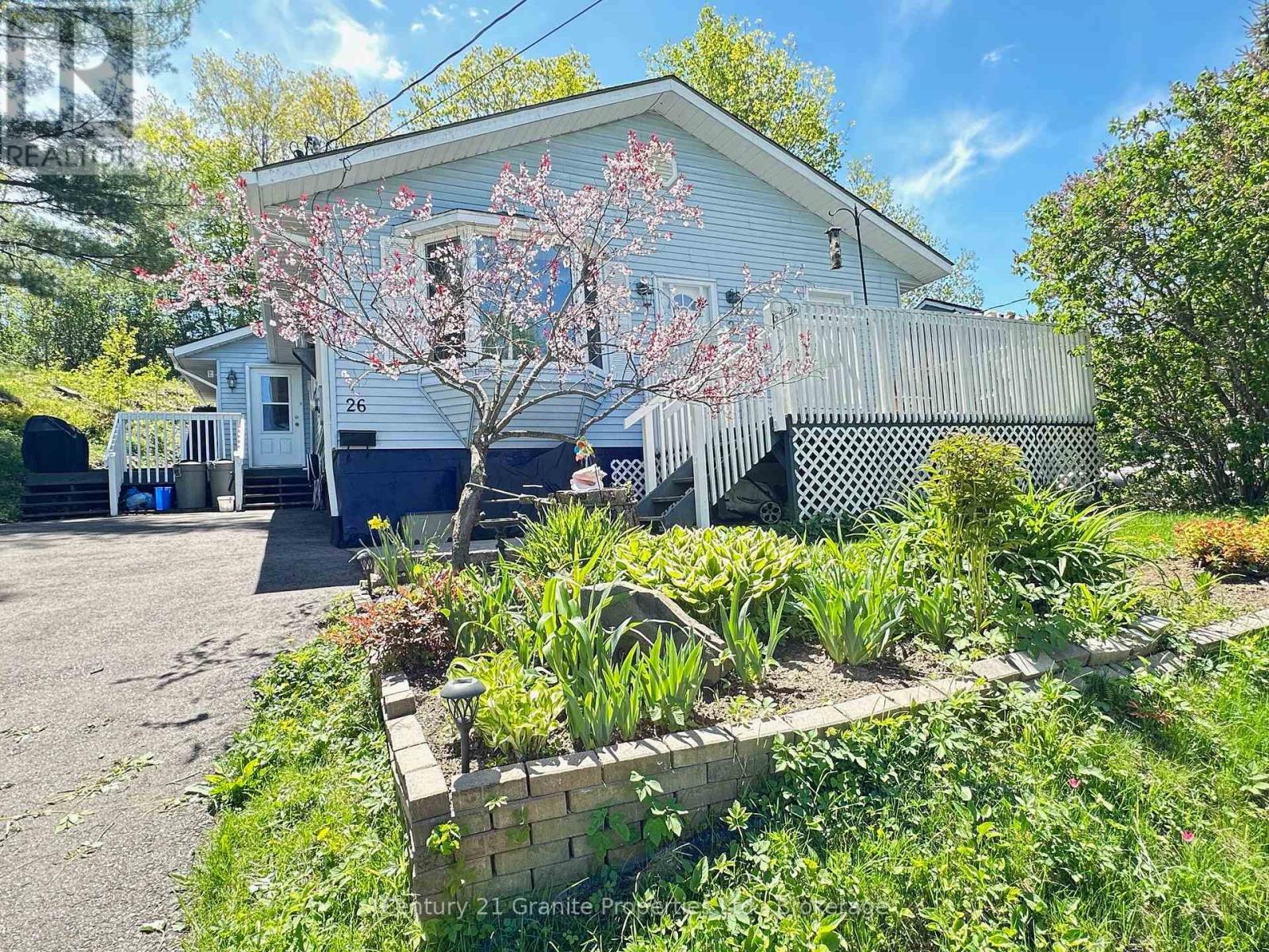 26 Riverdale Road, Parry Sound, Ontario  P2A 1N9 - Photo 5 - X12070262