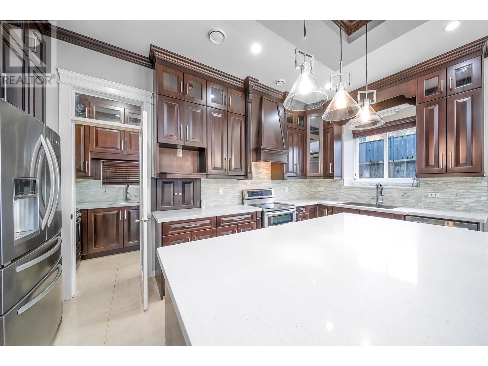 8146 Lakefield Drive, Burnaby, British Columbia  V5E 4G6 - Photo 13 - R2987316