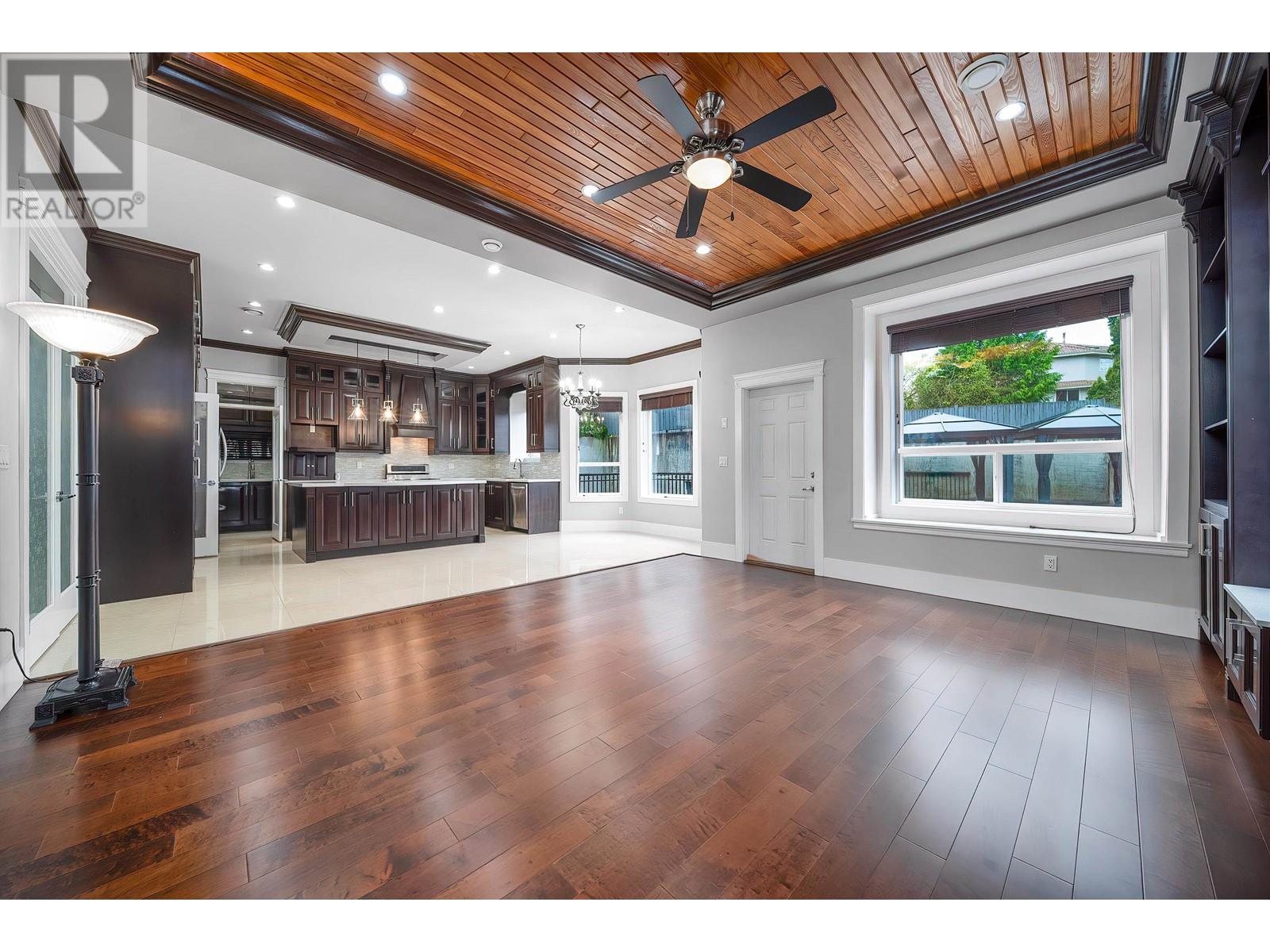 8146 Lakefield Drive, Burnaby, British Columbia  V5E 4G6 - Photo 10 - R2987316