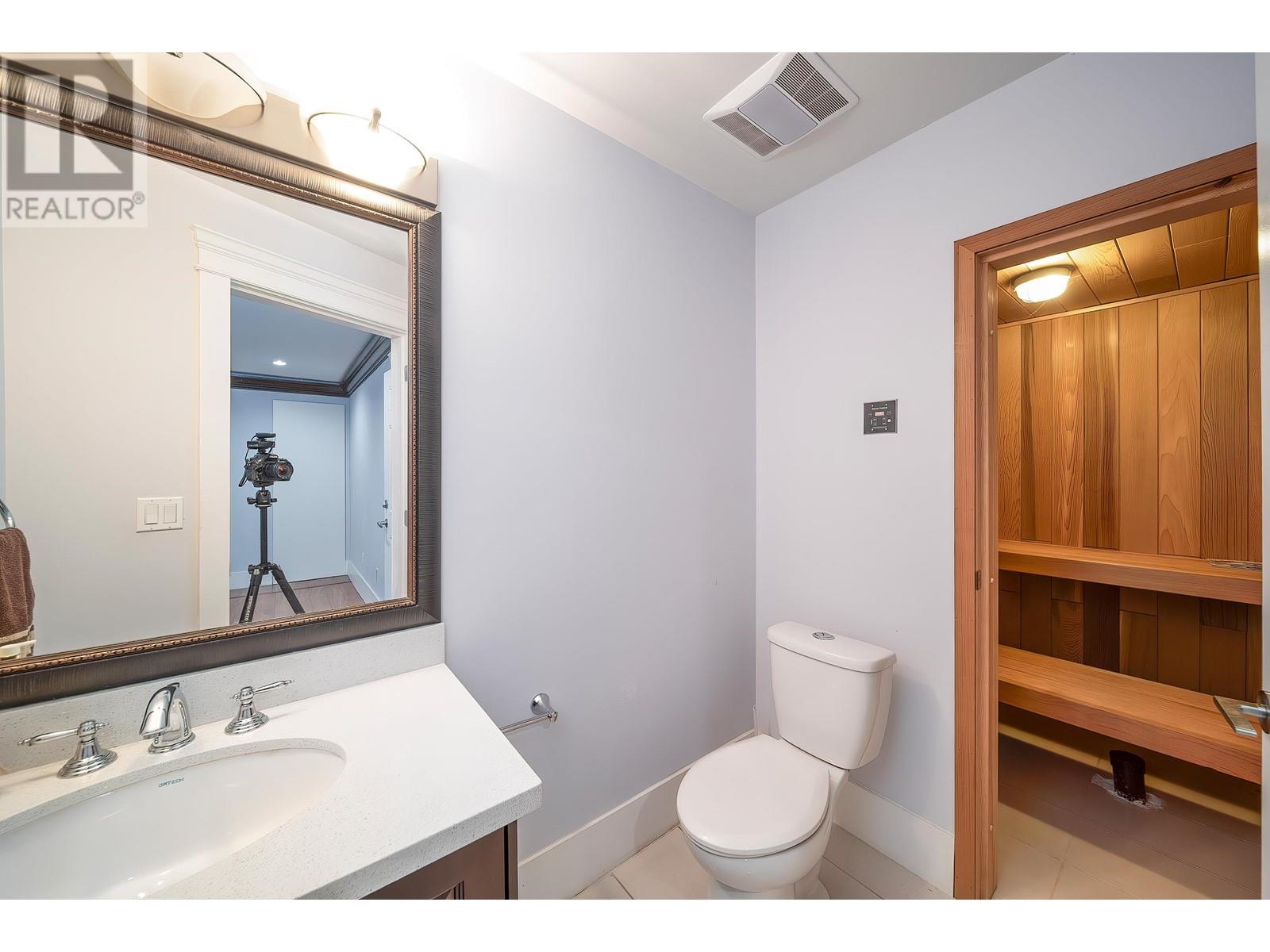 8146 Lakefield Drive, Burnaby, British Columbia  V5E 4G6 - Photo 36 - R2987316