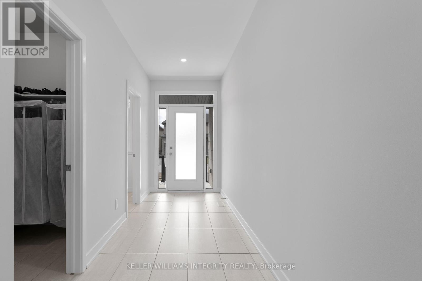 Property at 249 FOUNTAINHEAD DRIVE image 4