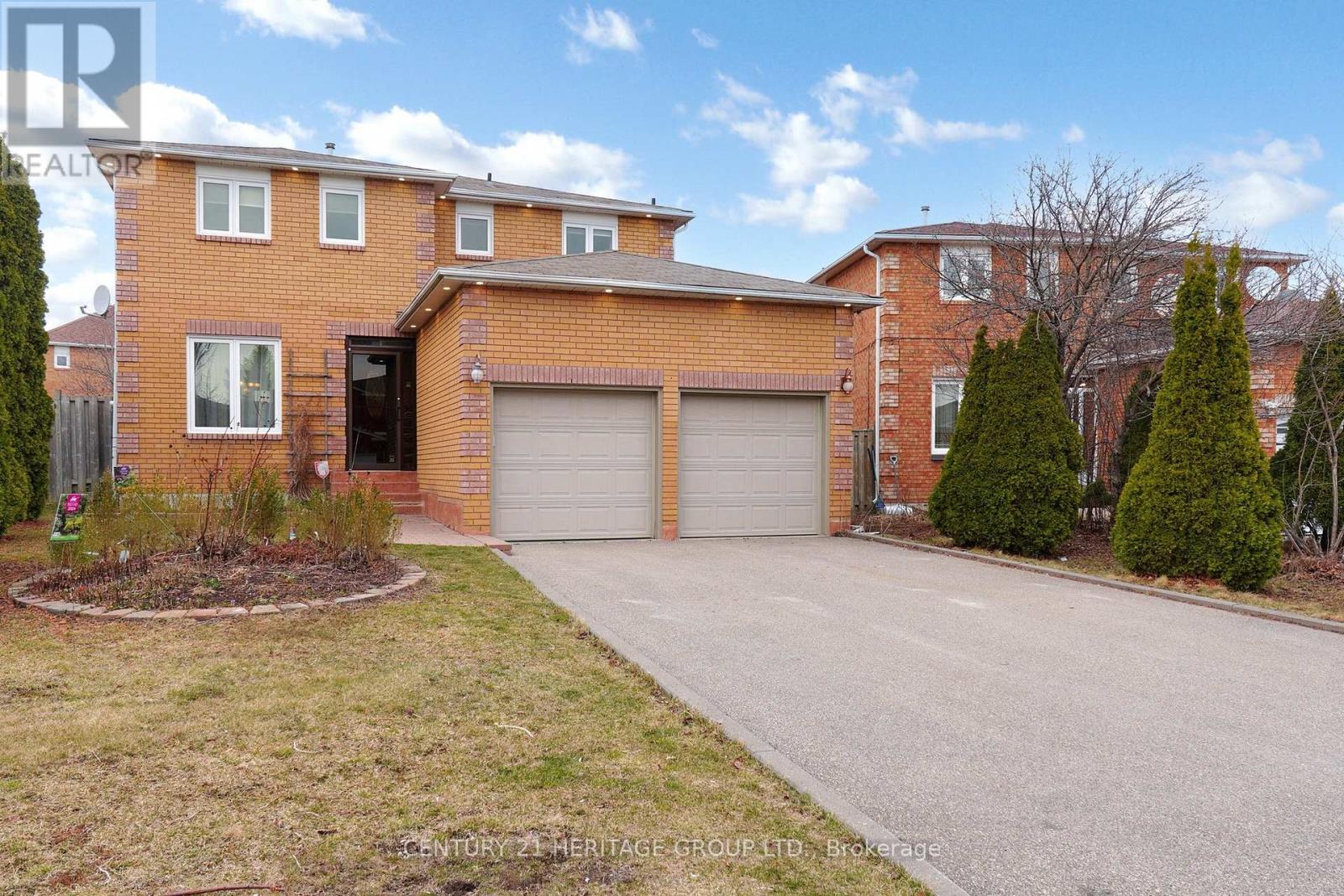 Property at 5 MANDEL CRESCENT image 3