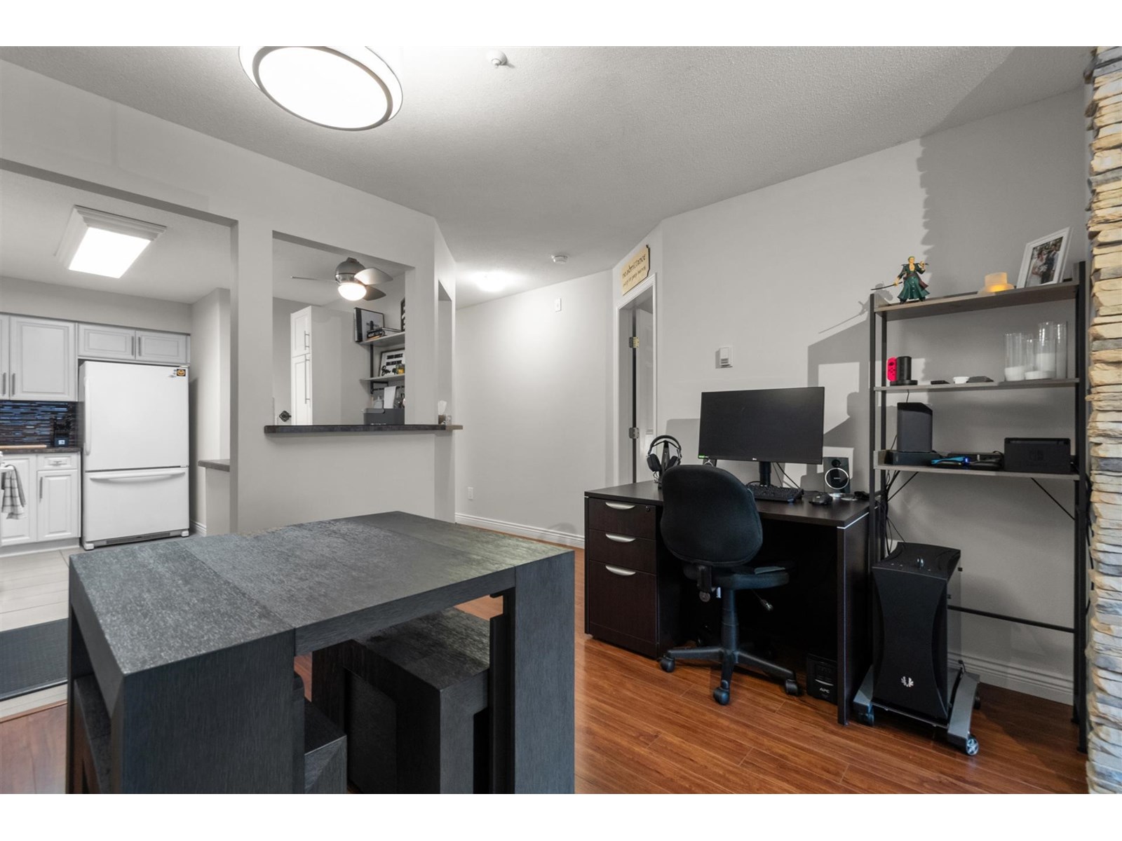 303 13860 70 Avenue, Surrey, British Columbia  V3W 0S1 - Photo 8 - R2982953