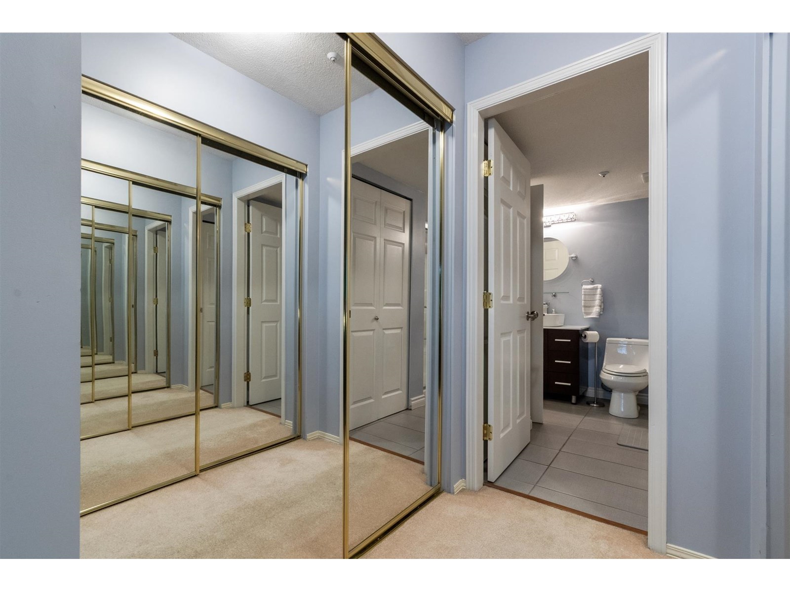 303 13860 70 Avenue, Surrey, British Columbia  V3W 0S1 - Photo 14 - R2982953