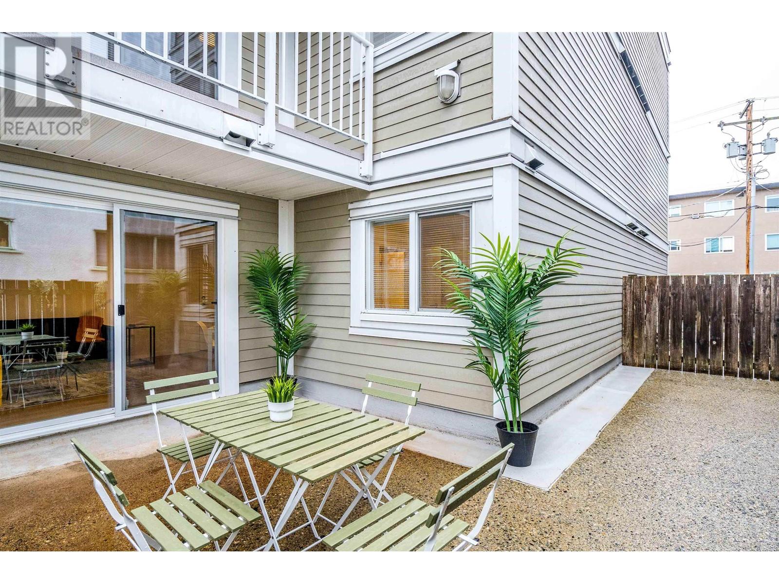 103 8690 Montcalm Street, Vancouver, British Columbia  V6P 4P8 - Photo 2 - R2987883