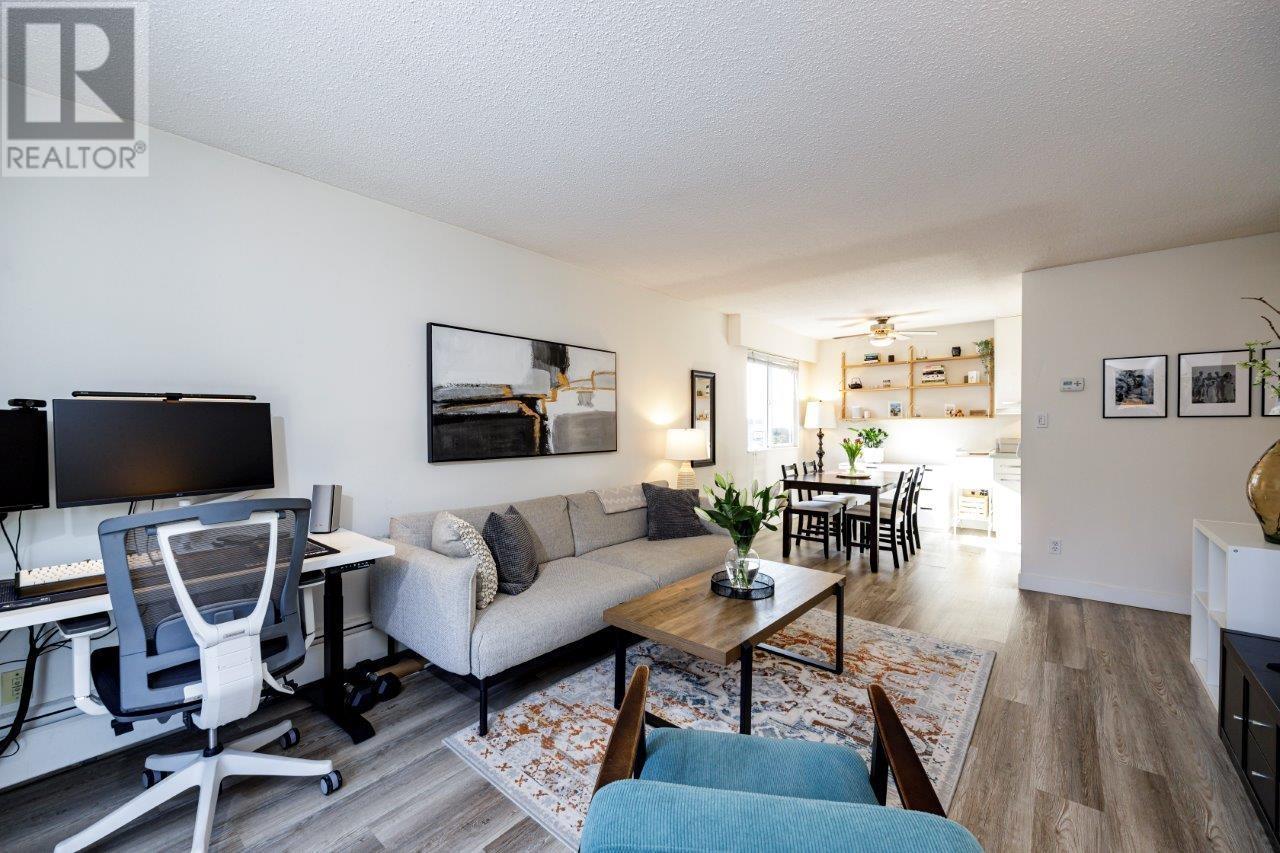 203 270 W 3rd Street, North Vancouver, British Columbia  V7M 1G1 - Photo 4 - R2987895
