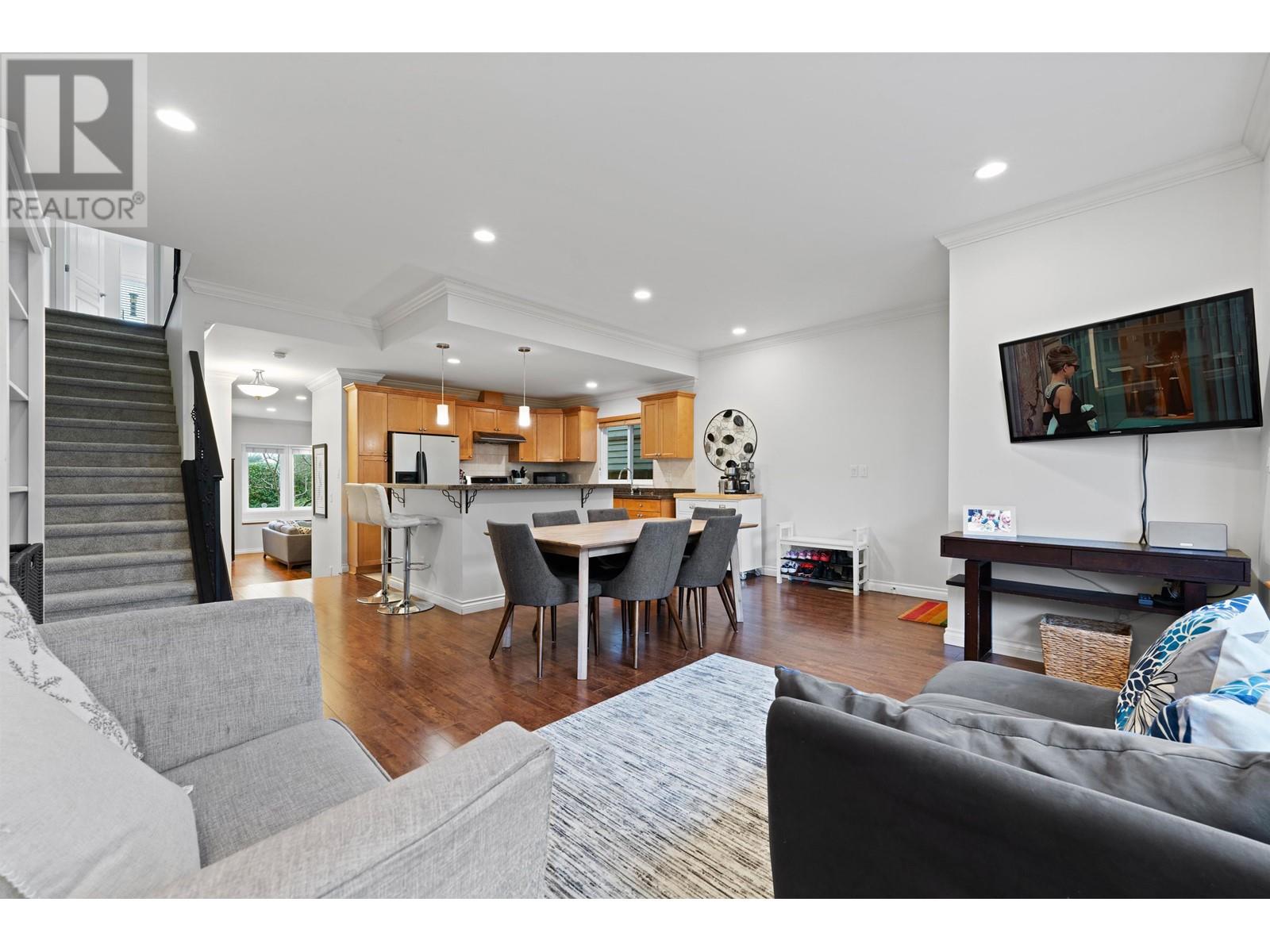 320 E 5th Street, North Vancouver, British Columbia  V7L 1L9 - Photo 10 - R2987905