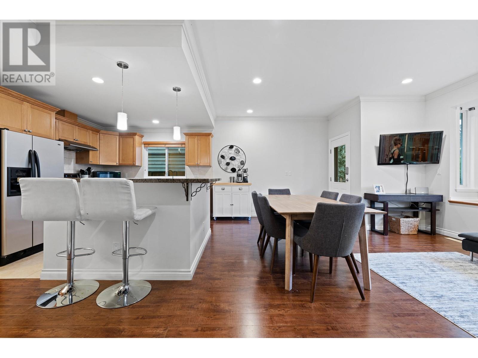 320 E 5th Street, North Vancouver, British Columbia  V7L 1L9 - Photo 11 - R2987905