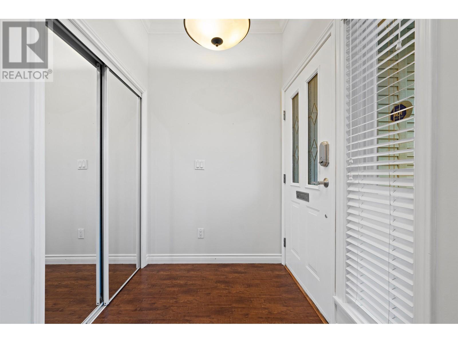 320 E 5th Street, North Vancouver, British Columbia  V7L 1L9 - Photo 5 - R2987905