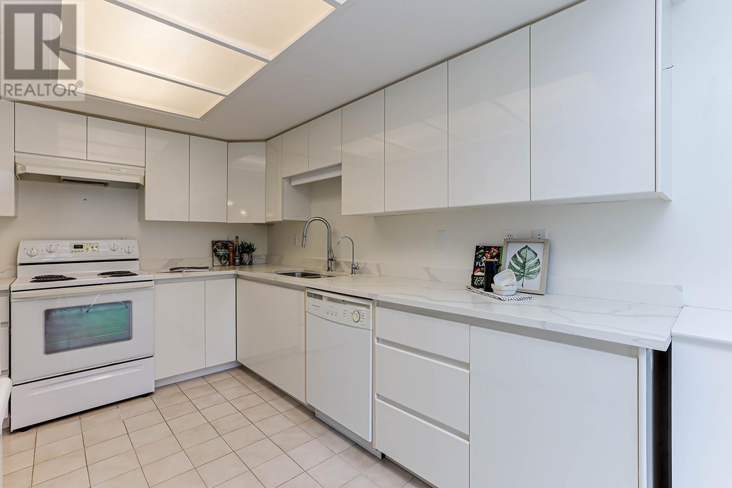 310 1189 Eastwood Street, Coquitlam, British Columbia  V3B 7N5 - Photo 14 - R2987917
