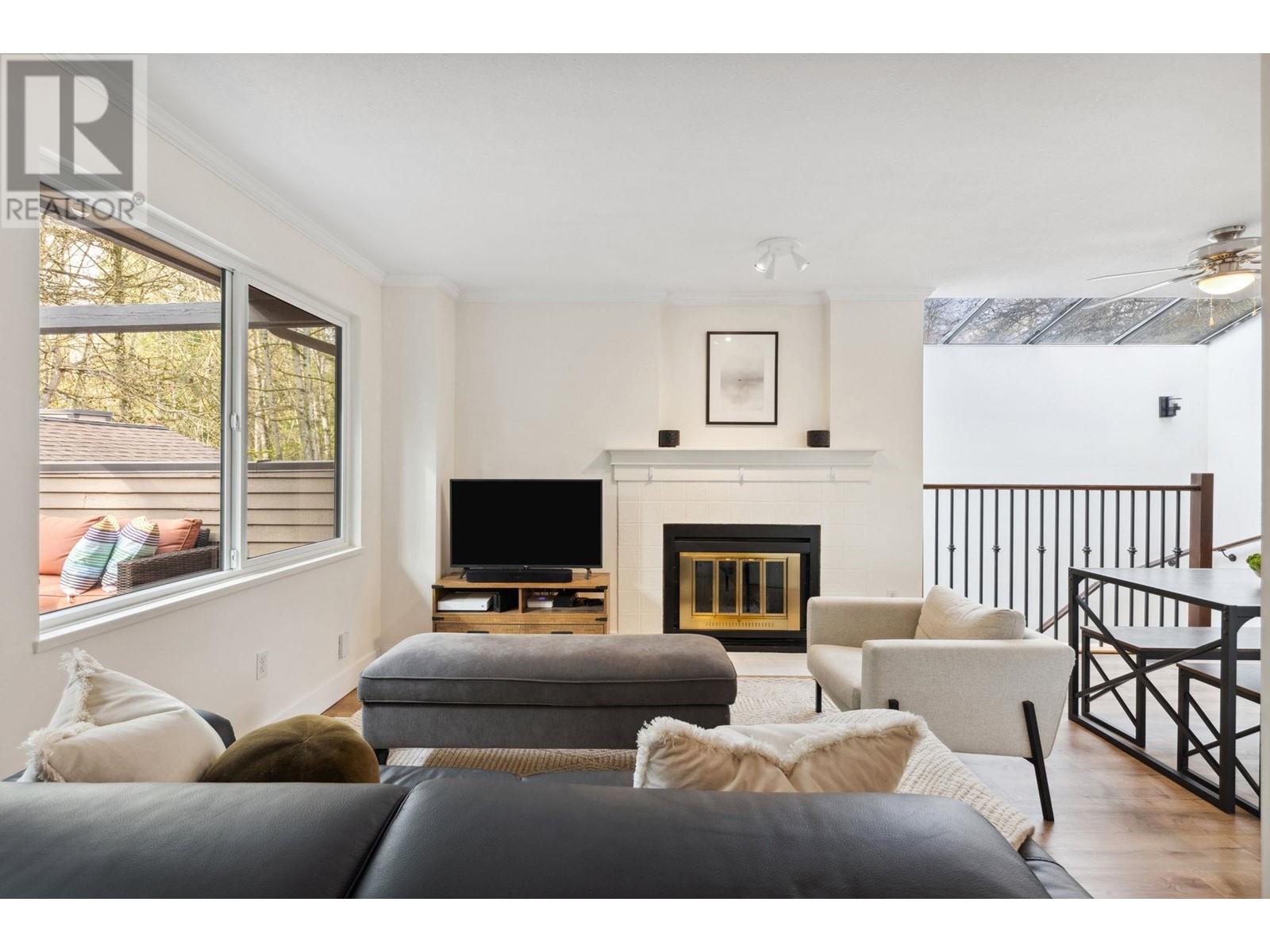 8556 WOODGROVE PLACE, burnaby, British Columbia