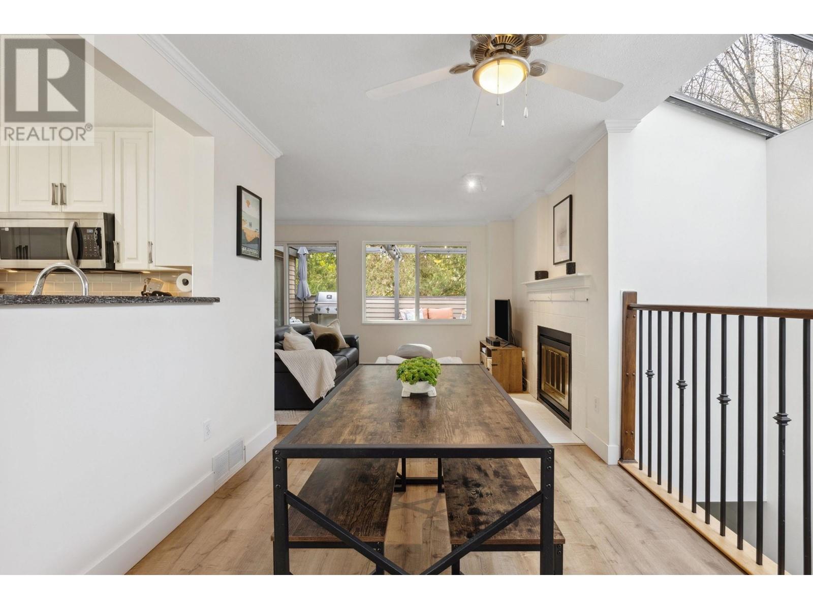 8556 Woodgrove Place, Burnaby, British Columbia  V5A 4B1 - Photo 19 - R2987937