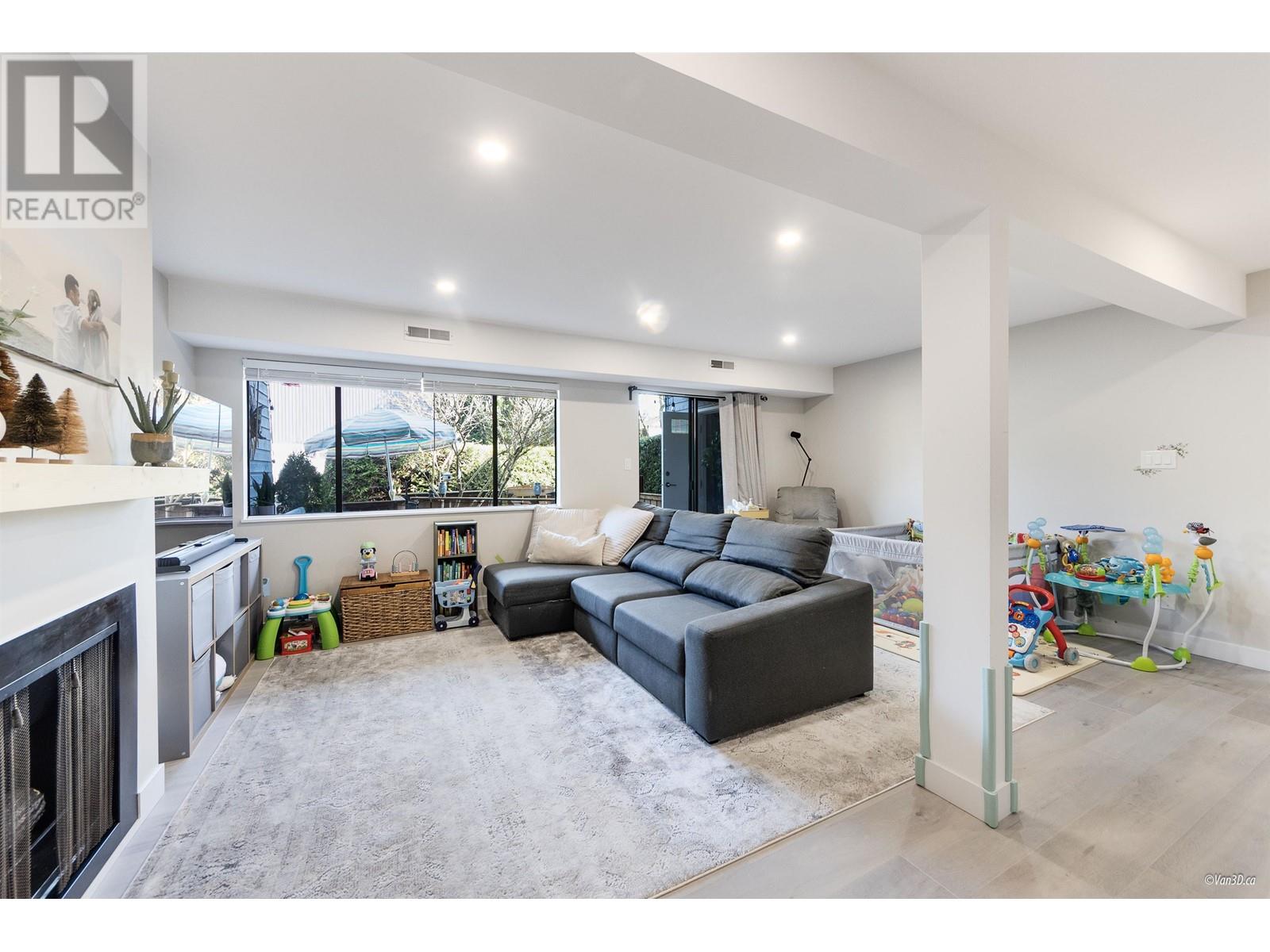 7352 Coronado Drive, Burnaby, British Columbia  V5A 1R1 - Photo 5 - R2987952