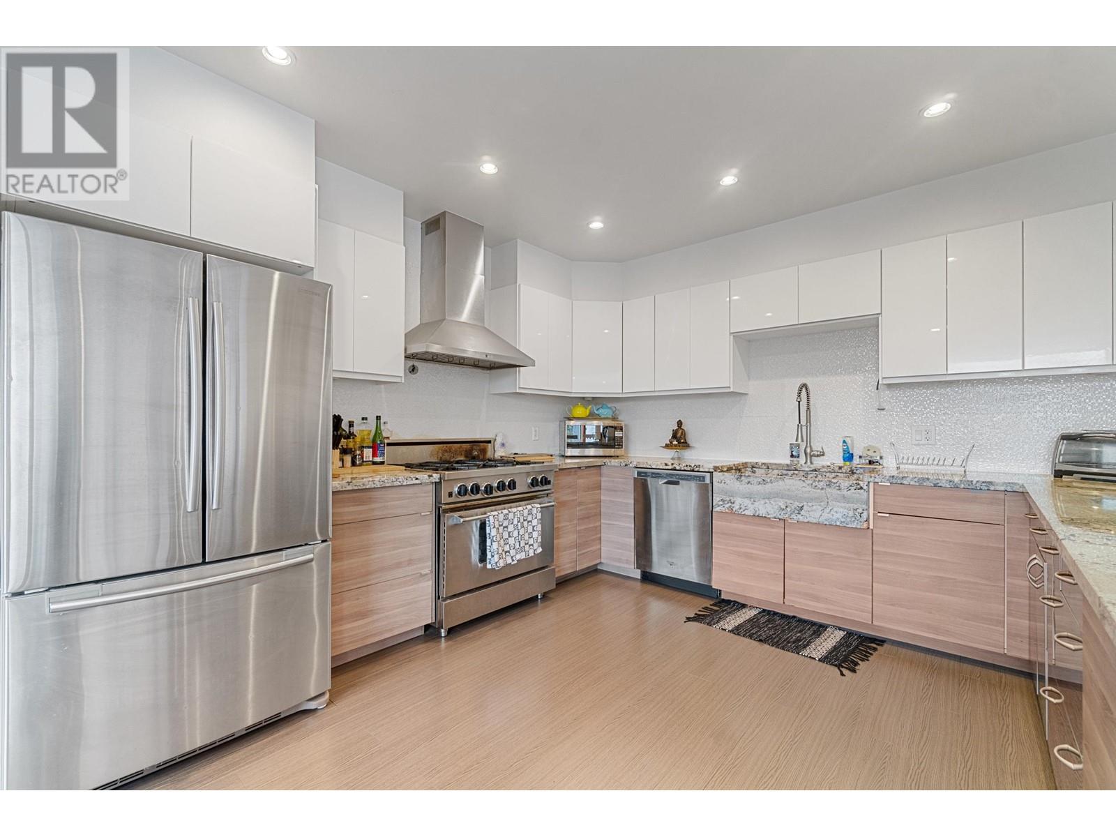 6352 Marine Drive, Burnaby, British Columbia  V3N 2Y3 - Photo 4 - R2987901