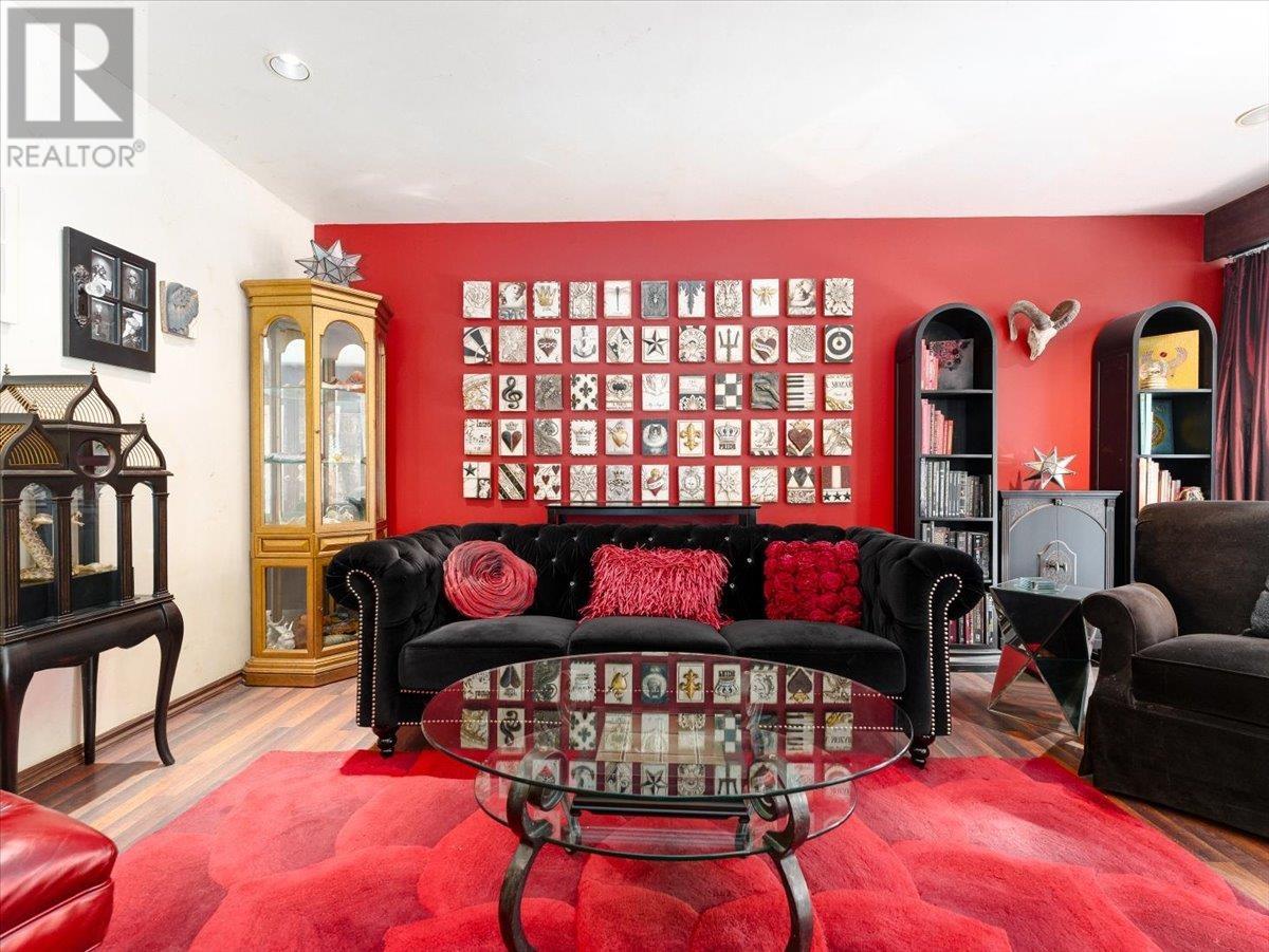 1036 Mountain Highway, North Vancouver, British Columbia  V7J 2L9 - Photo 13 - R2987941