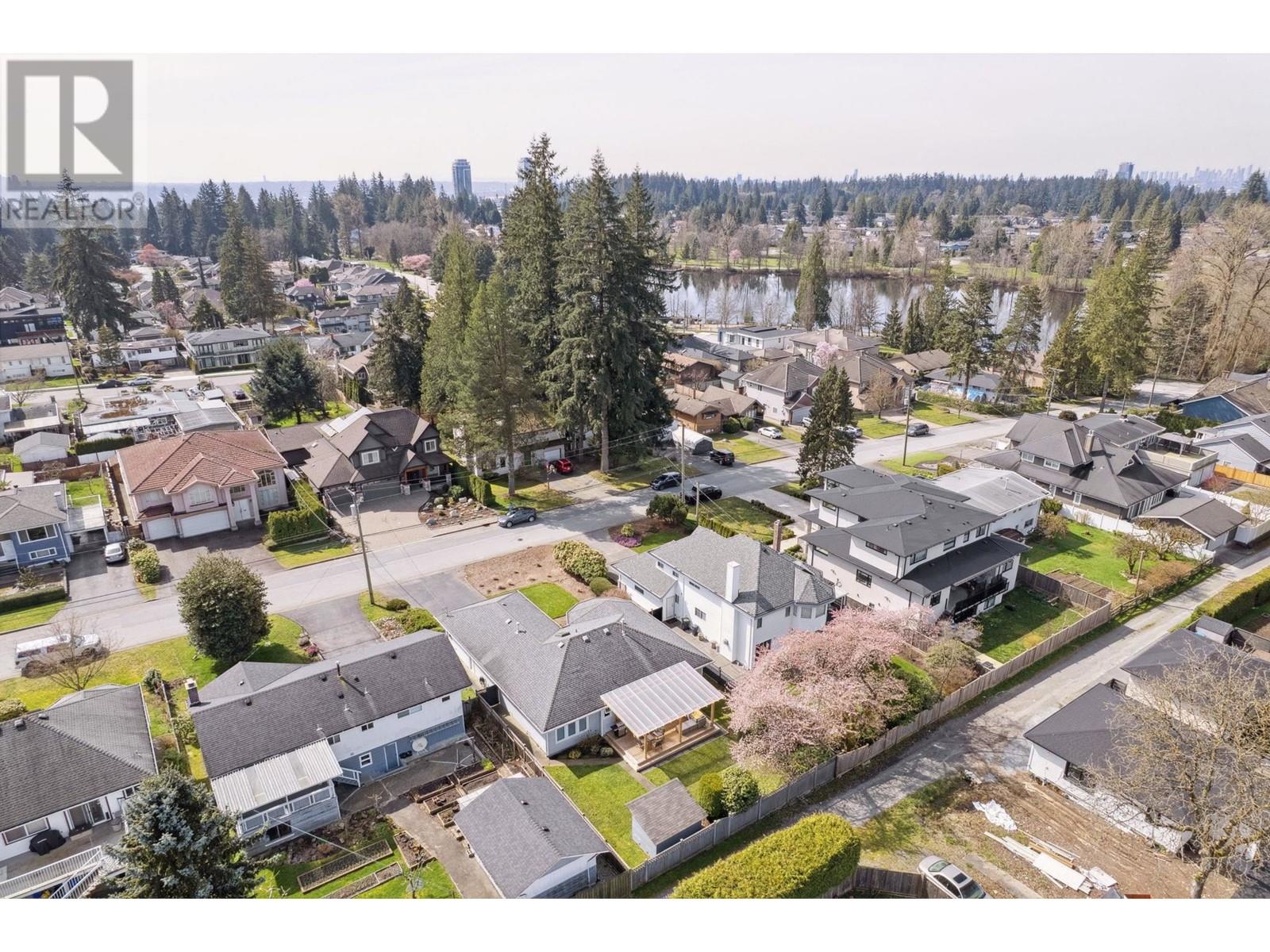 1329 Regan Avenue, Coquitlam, British Columbia  V3J 3B6 - Photo 38 - R2987438