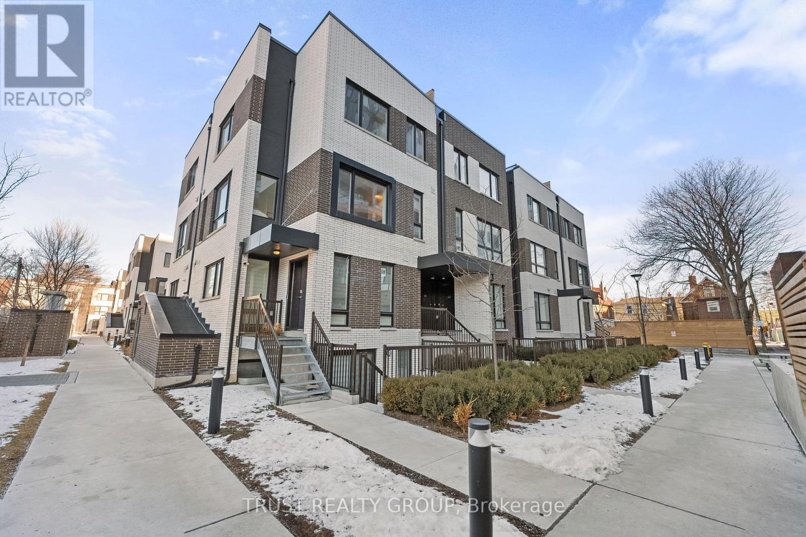 Property at 7 - 10 ED CLARK GARDENS AVENUE image 1