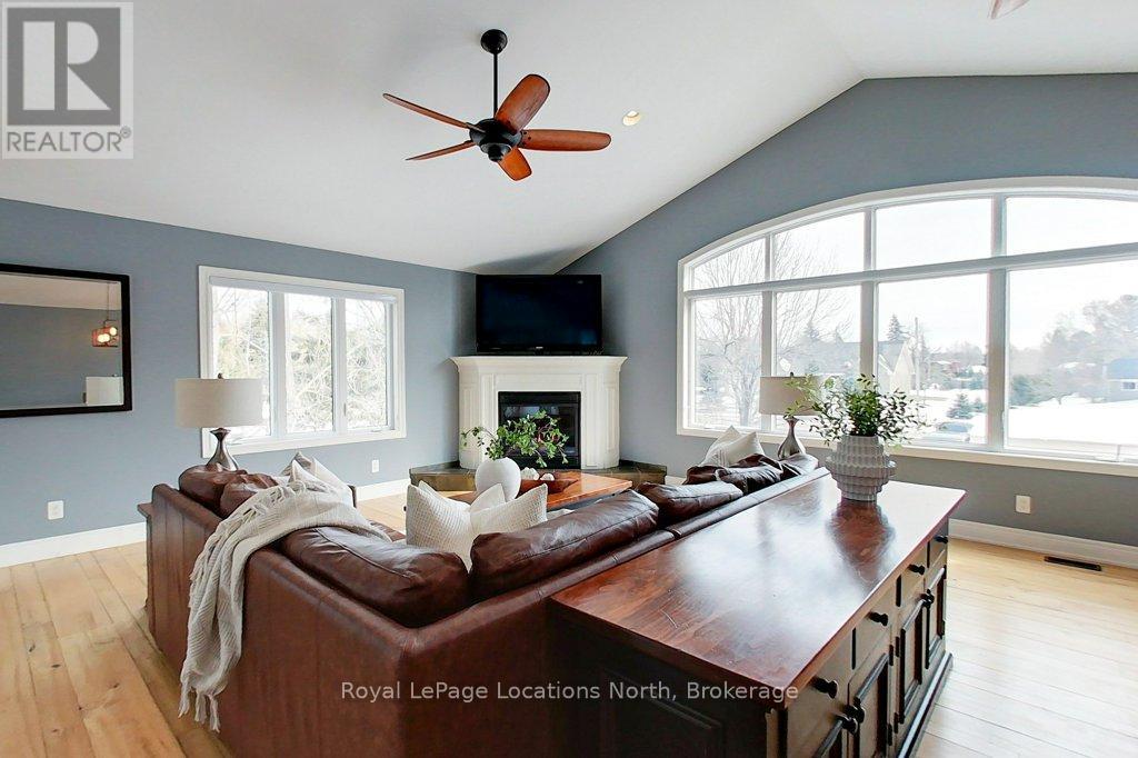 121 Edward Street, Blue Mountains, Ontario  N0H 1J0 - Photo 5 - X12018121
