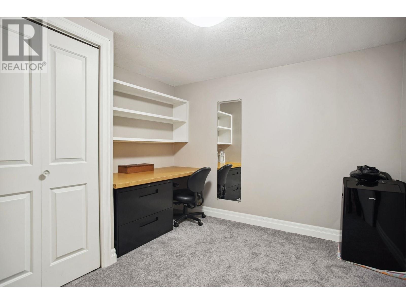 9081 Wilberforce Street, Burnaby, British Columbia  V3N 4C5 - Photo 25 - R2986427