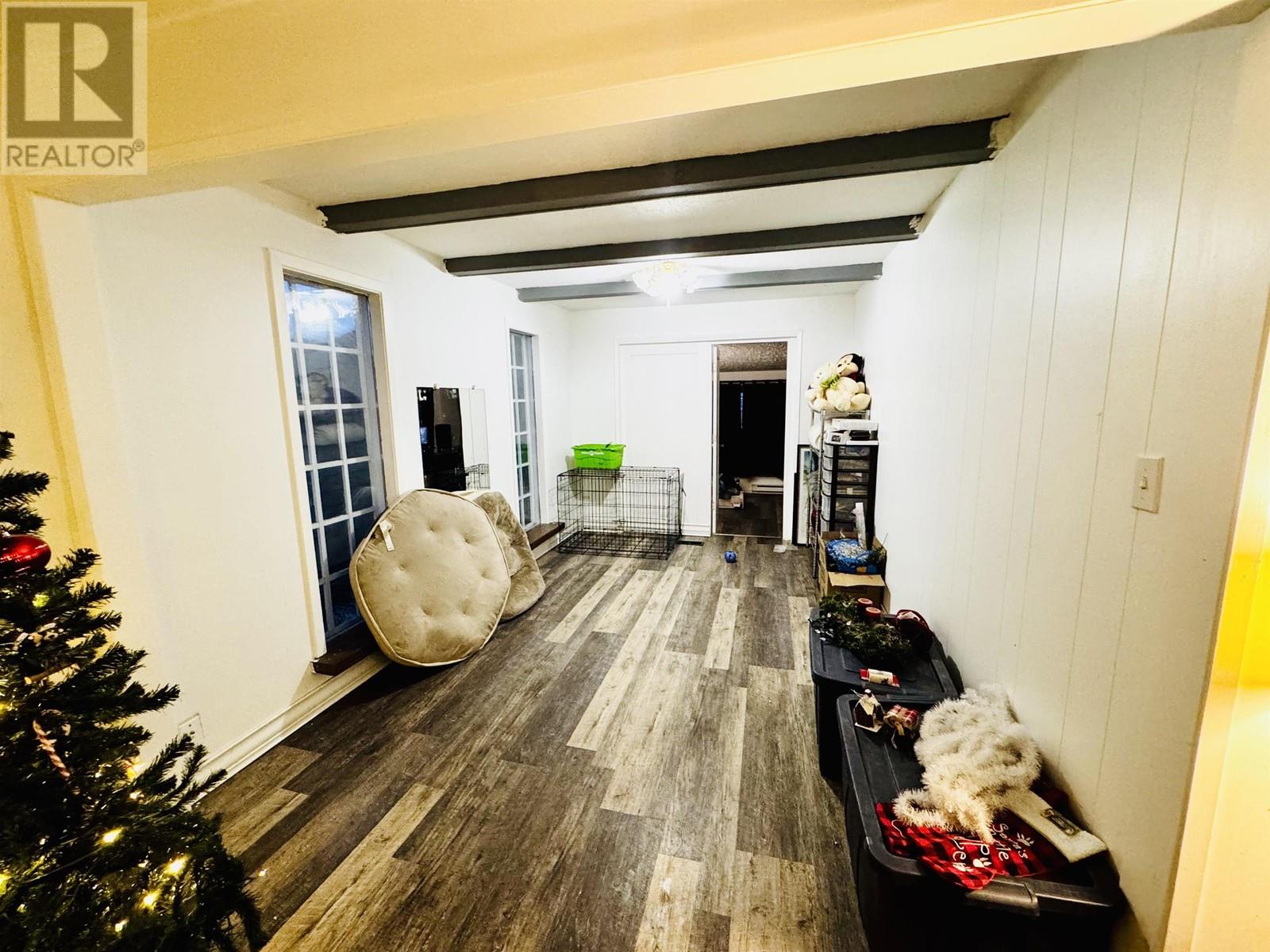 Property at 133 S MOFFAT STREET image 4