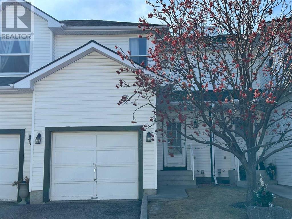 Property at 125 Sandpiper Lane NW image 4