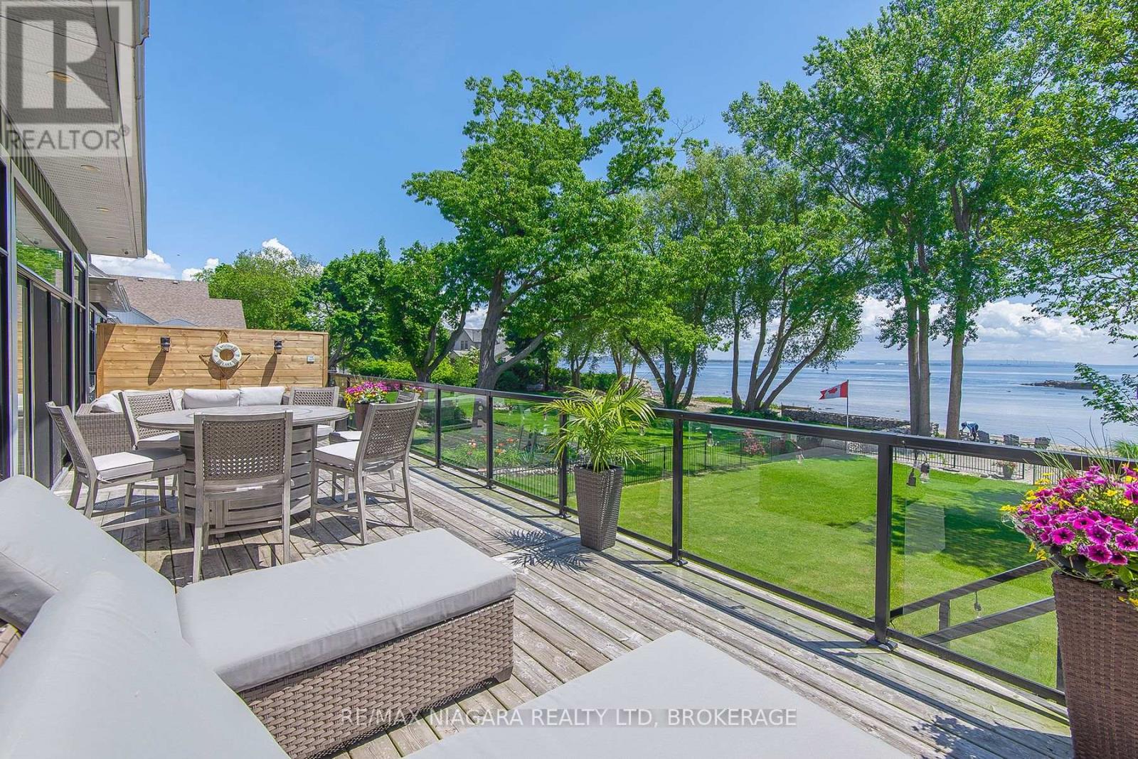 Property at 751 LAKESHORE ROAD image 3