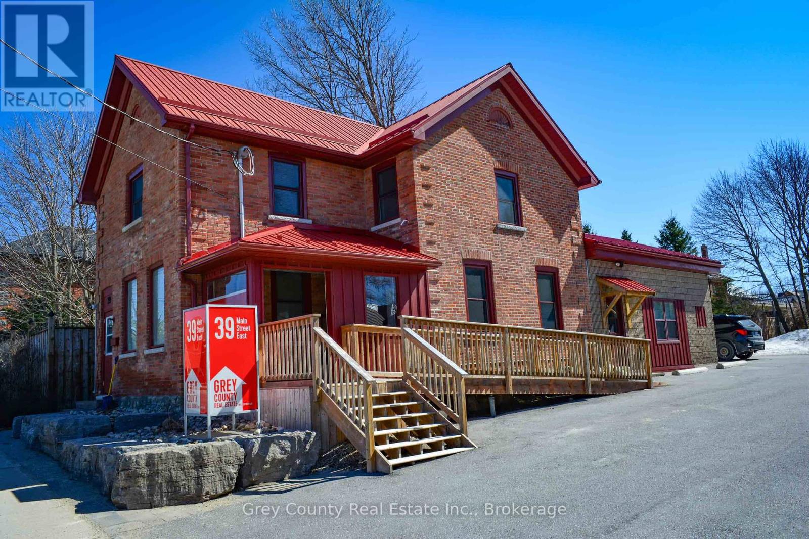 39 MAIN STREET E, Grey Highlands, Ontario